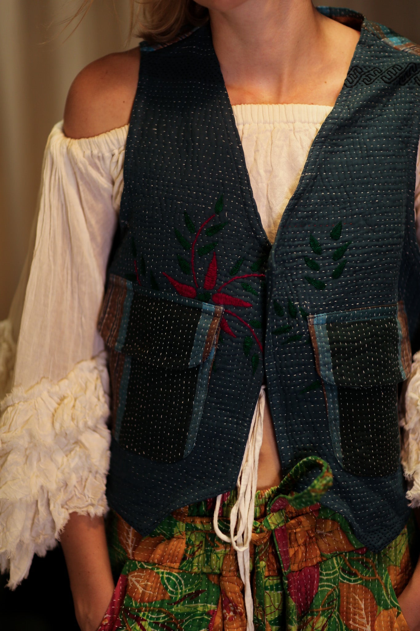 MARLENE KANTHA GILET TARTAN - BANGKOK TAILOR CLOTHING STORE - HANDMADE CLOTHING