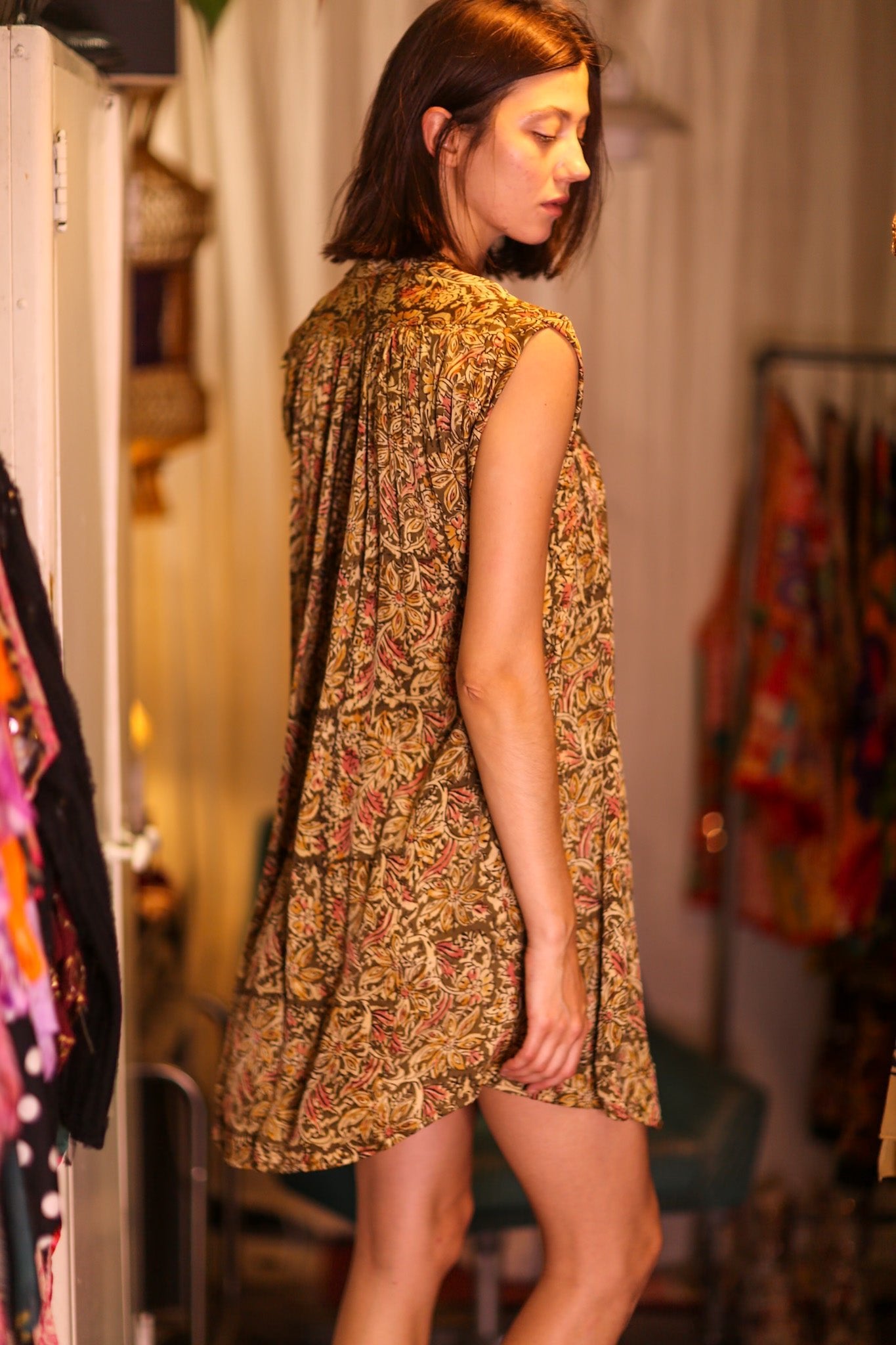 MARY SILK MEDARIN - BANGKOK TAILOR CLOTHING STORE - HANDMADE CLOTHING