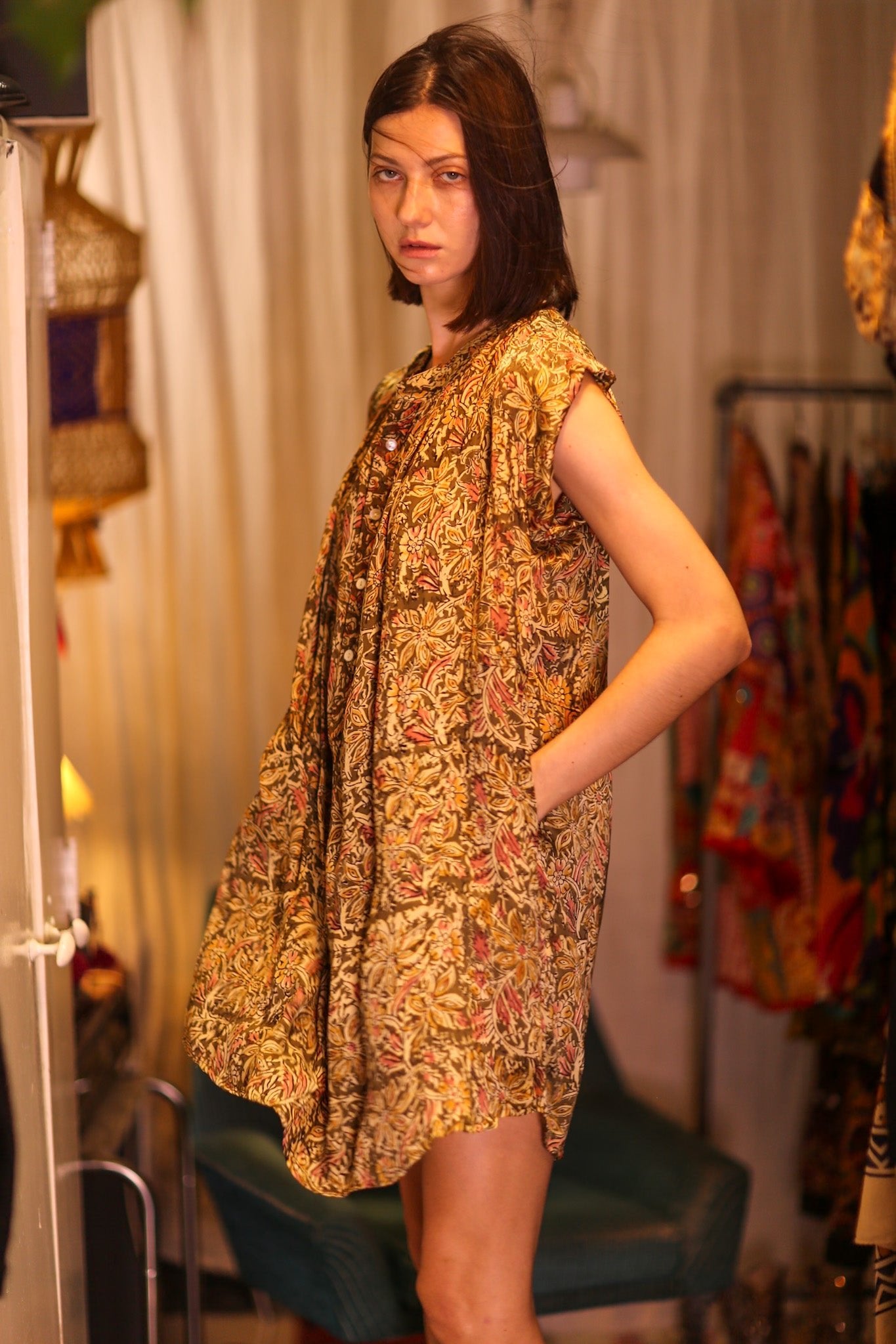 MARY SILK MEDARIN - BANGKOK TAILOR CLOTHING STORE - HANDMADE CLOTHING