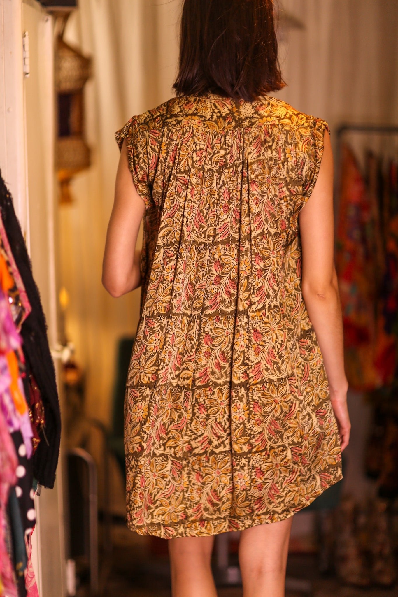 MARY SILK MEDARIN - BANGKOK TAILOR CLOTHING STORE - HANDMADE CLOTHING