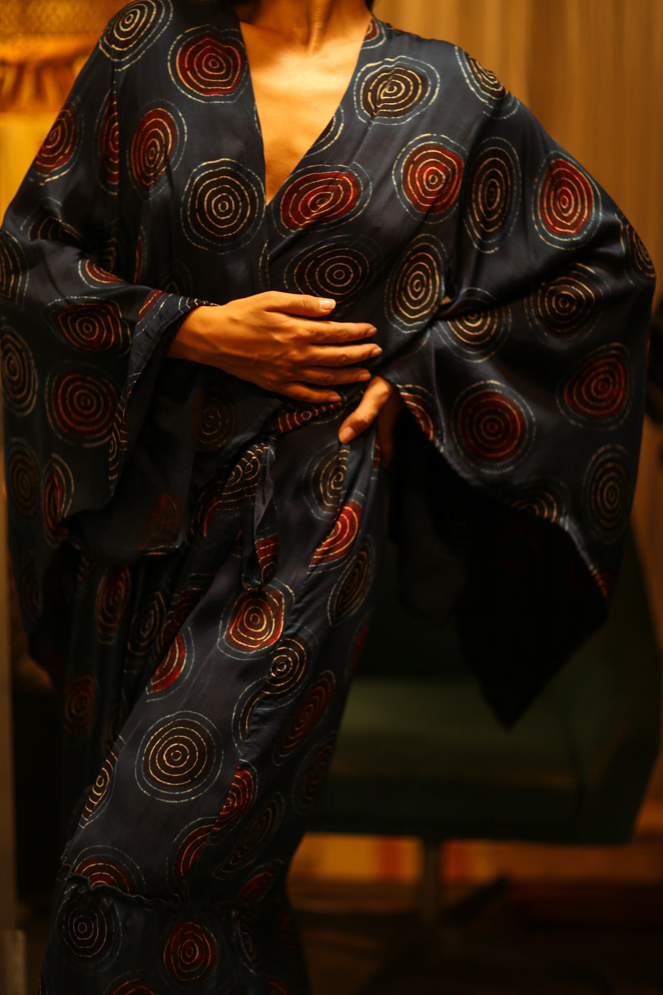 PINA SILK KIMONO BLUE CIRLE - BANGKOK TAILOR CLOTHING STORE - HANDMADE CLOTHING