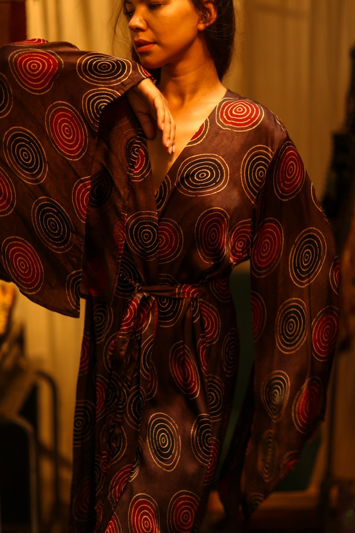 PINA SILK KIMONO BURGUNDY CIRCLE - BANGKOK TAILOR CLOTHING STORE - HANDMADE CLOTHING