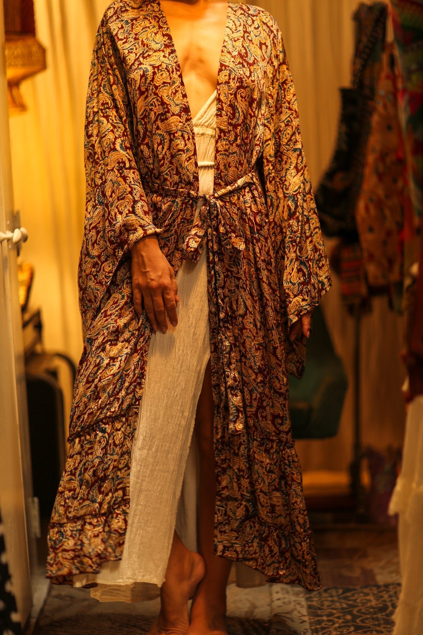 PINA SILK KIMONO CARNIVORE BURGUNDY - BANGKOK TAILOR CLOTHING STORE - HANDMADE CLOTHING