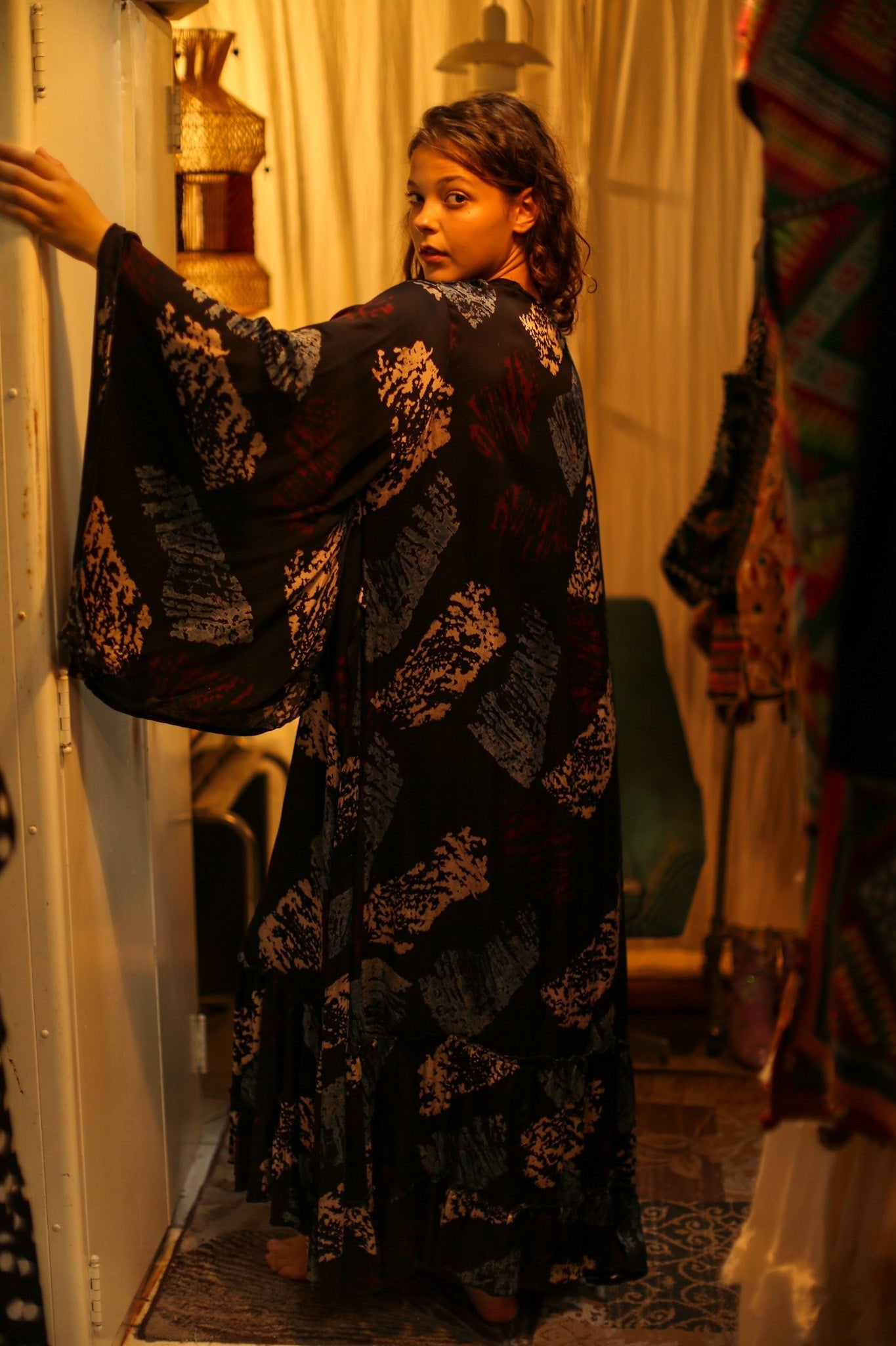 PINA SILK KIMONO RED AND BLUE ARTIST - BANGKOK TAILOR CLOTHING STORE - HANDMADE CLOTHING