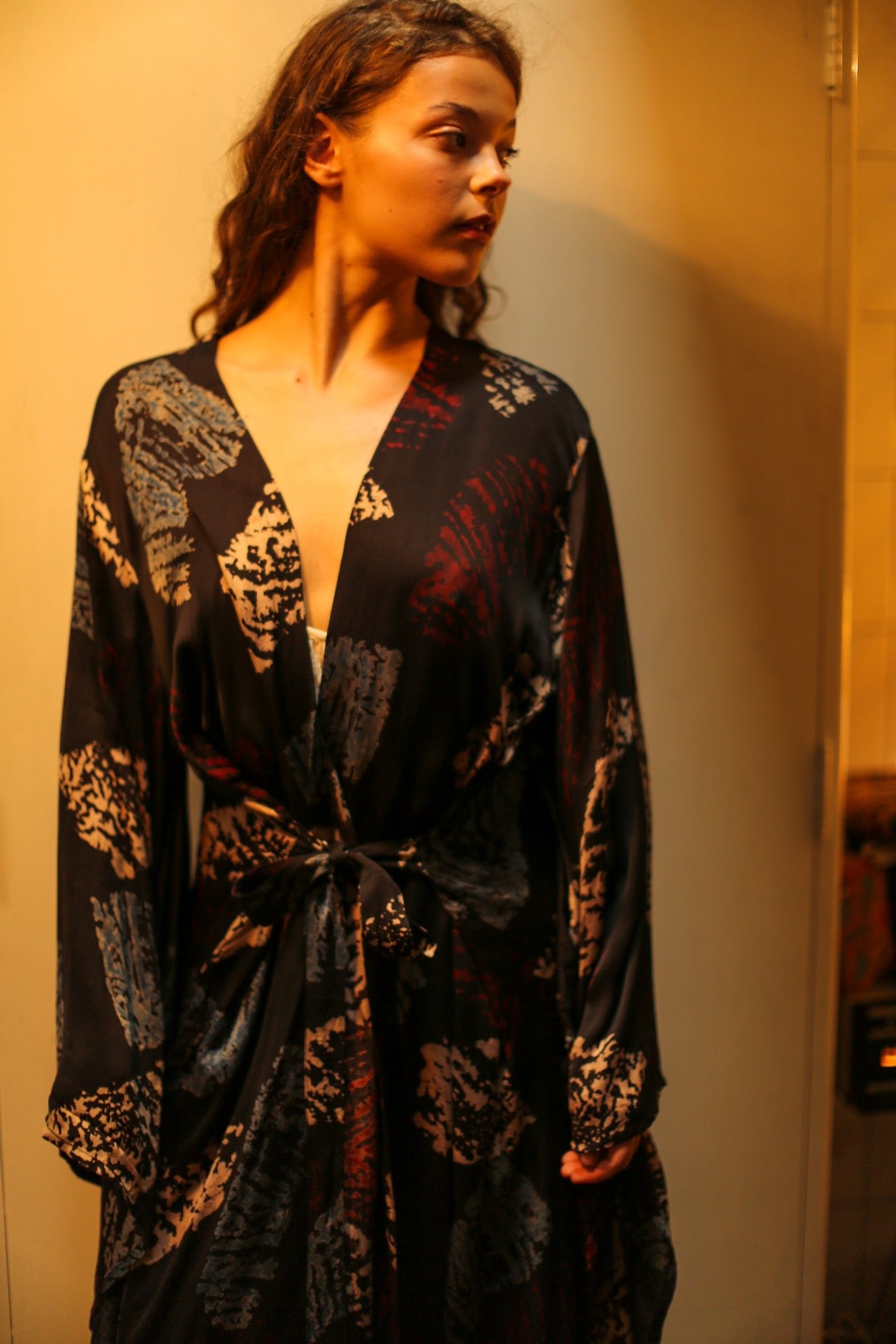 PINA SILK KIMONO RED AND BLUE ARTIST - BANGKOK TAILOR CLOTHING STORE - HANDMADE CLOTHING