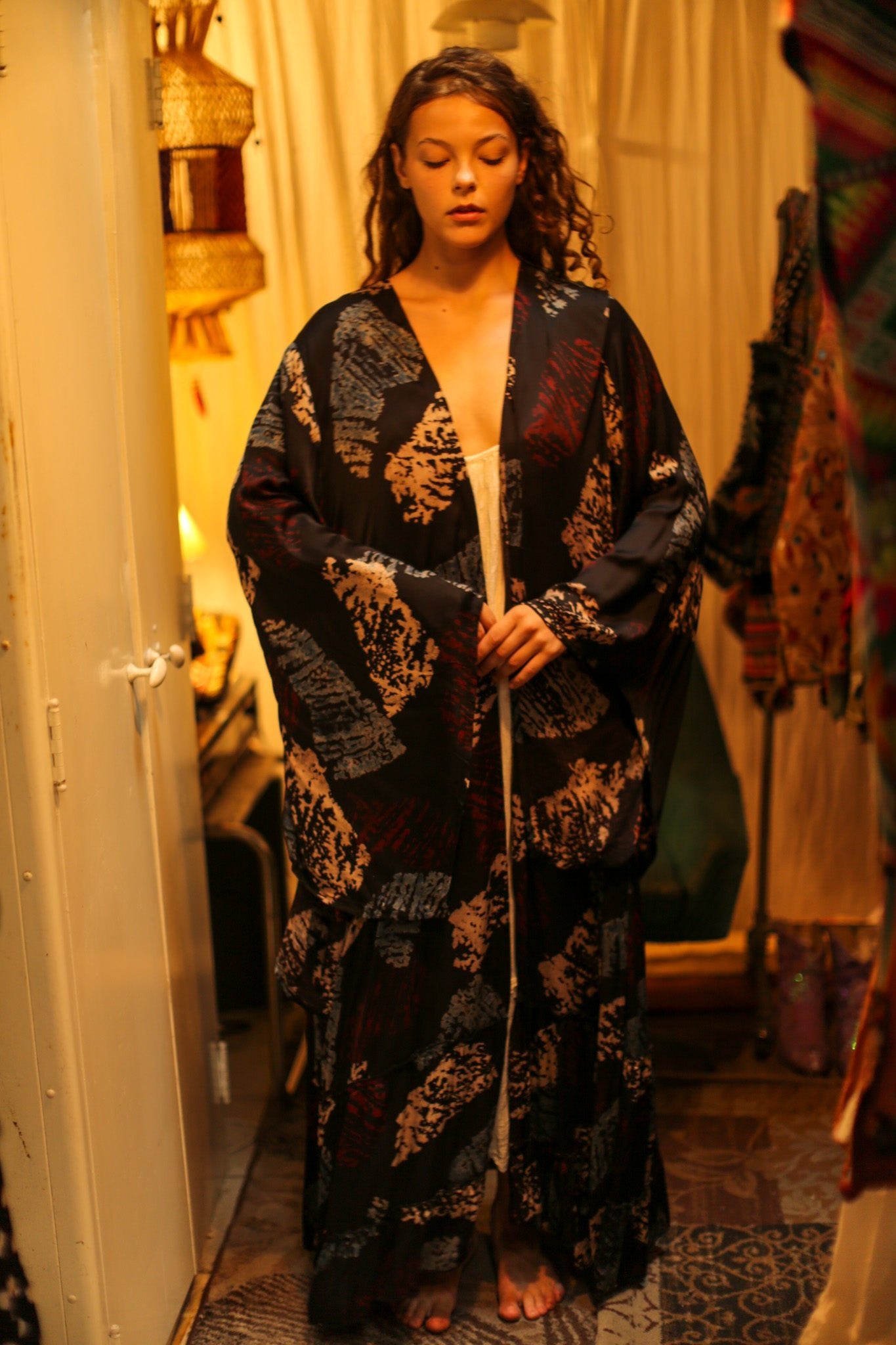 PINA SILK KIMONO RED AND BLUE ARTIST - BANGKOK TAILOR CLOTHING STORE - HANDMADE CLOTHING