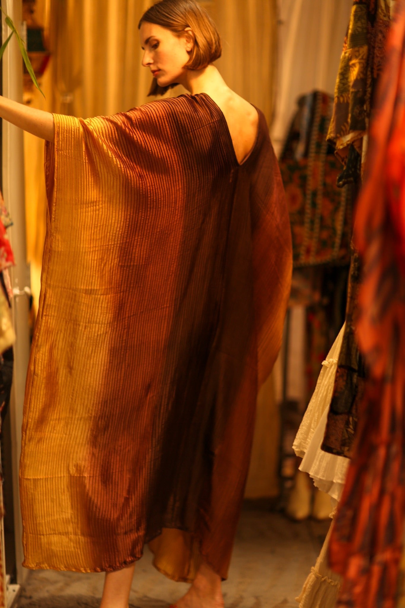 PLEATED SUNSET KAFTAN - BANGKOK TAILOR CLOTHING STORE - HANDMADE CLOTHING