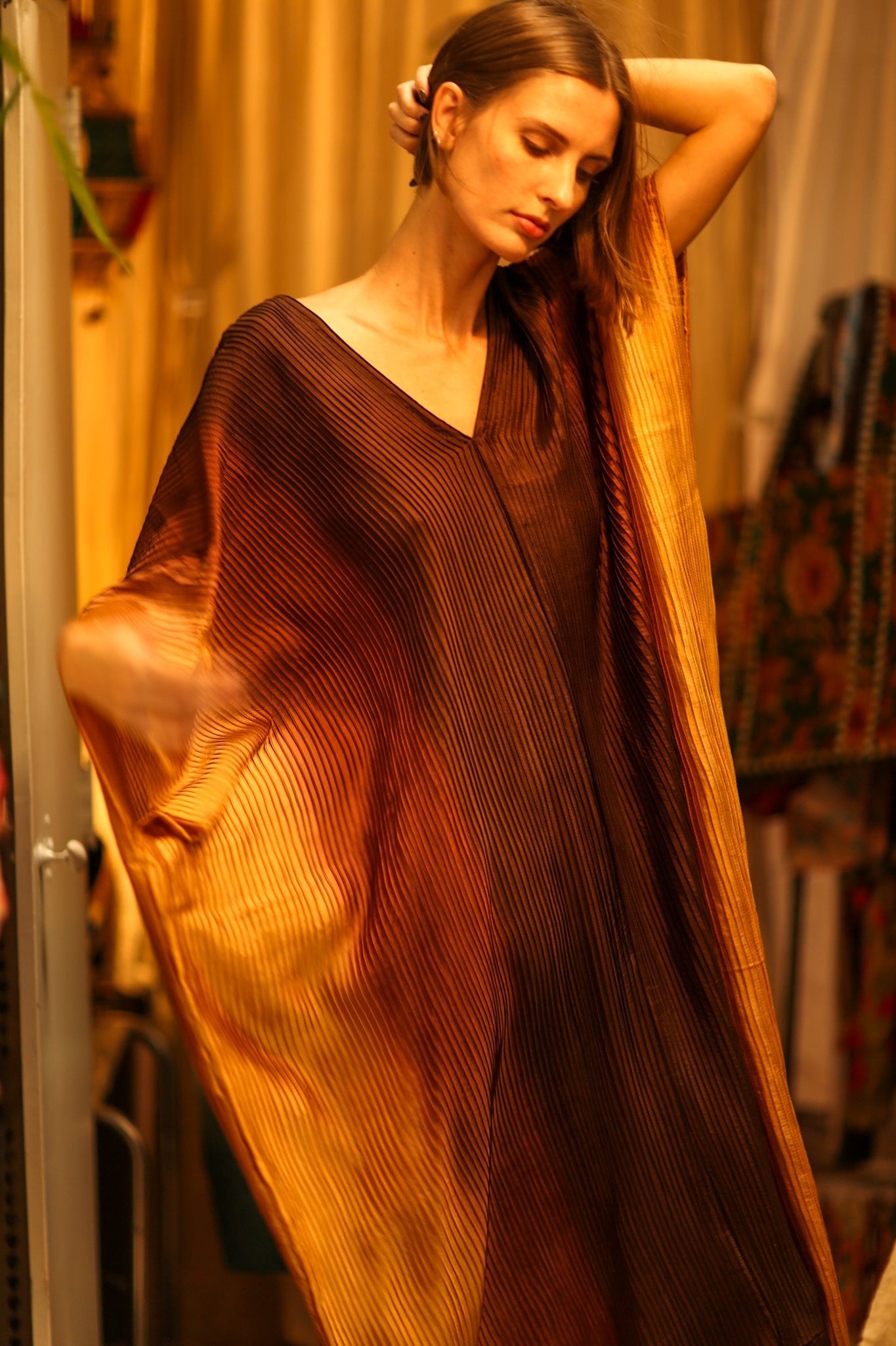 PLEATED SUNSET KAFTAN - BANGKOK TAILOR CLOTHING STORE - HANDMADE CLOTHING