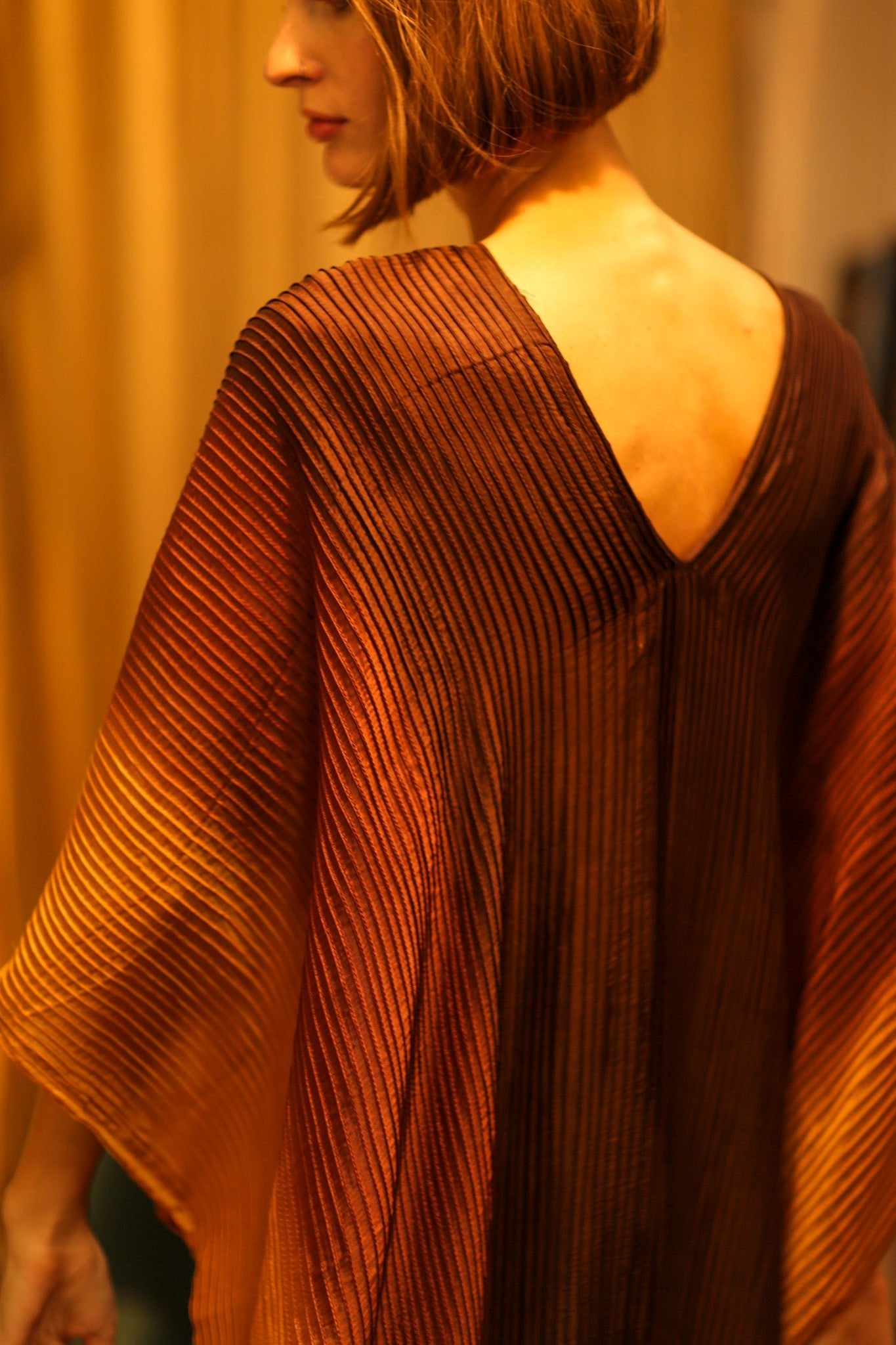 PLEATED SUNSET KAFTAN - BANGKOK TAILOR CLOTHING STORE - HANDMADE CLOTHING