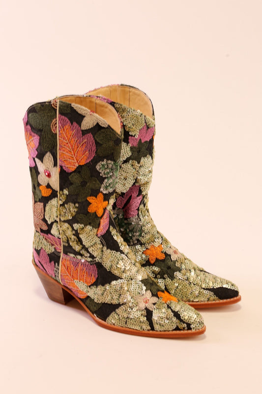 SEQUIN EMBROIDERED WESTERN BOOT LOERI - BANGKOK TAILOR CLOTHING STORE - HANDMADE CLOTHING