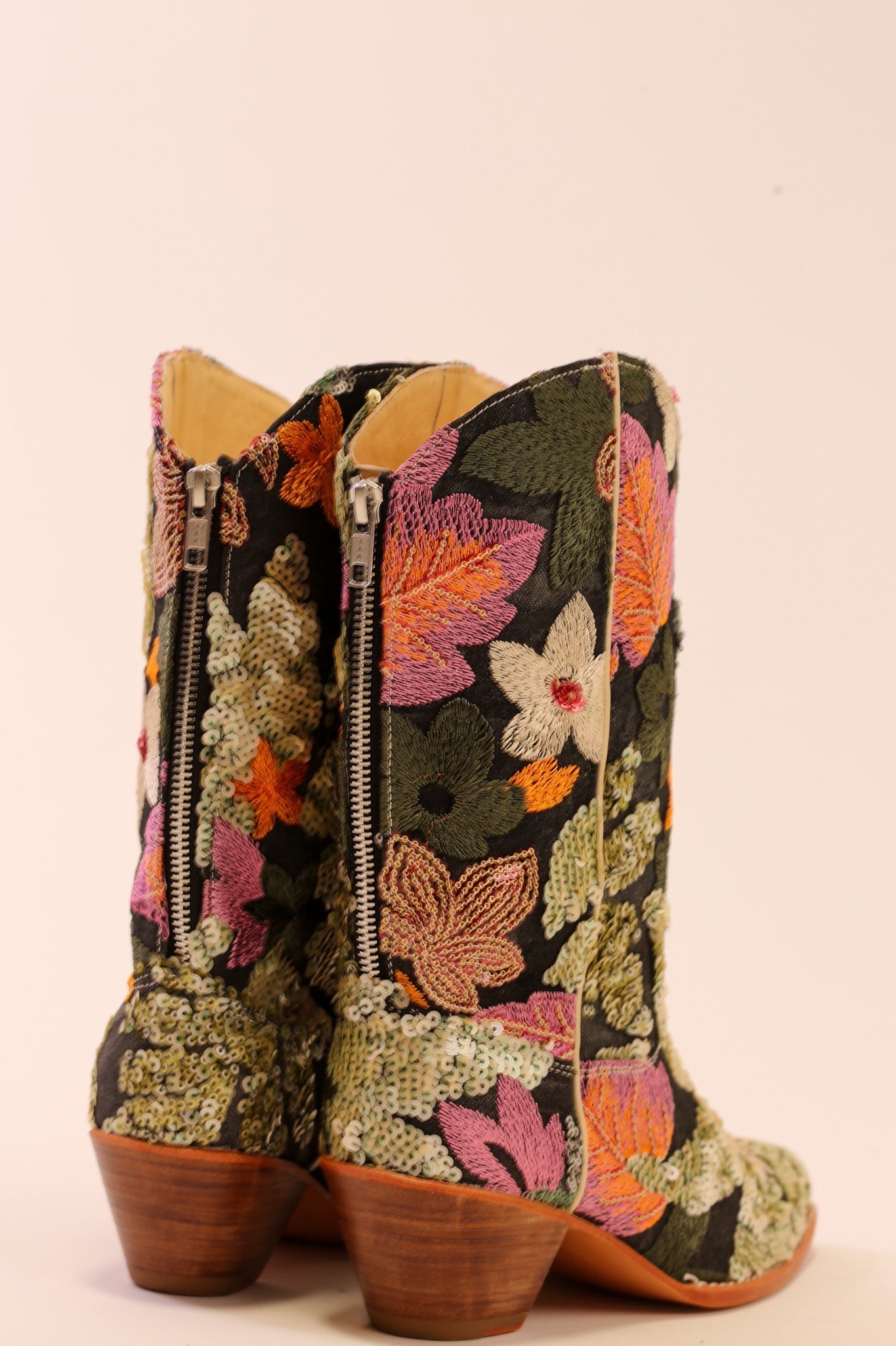 SEQUIN EMBROIDERED WESTERN BOOT LOERI - BANGKOK TAILOR CLOTHING STORE - HANDMADE CLOTHING