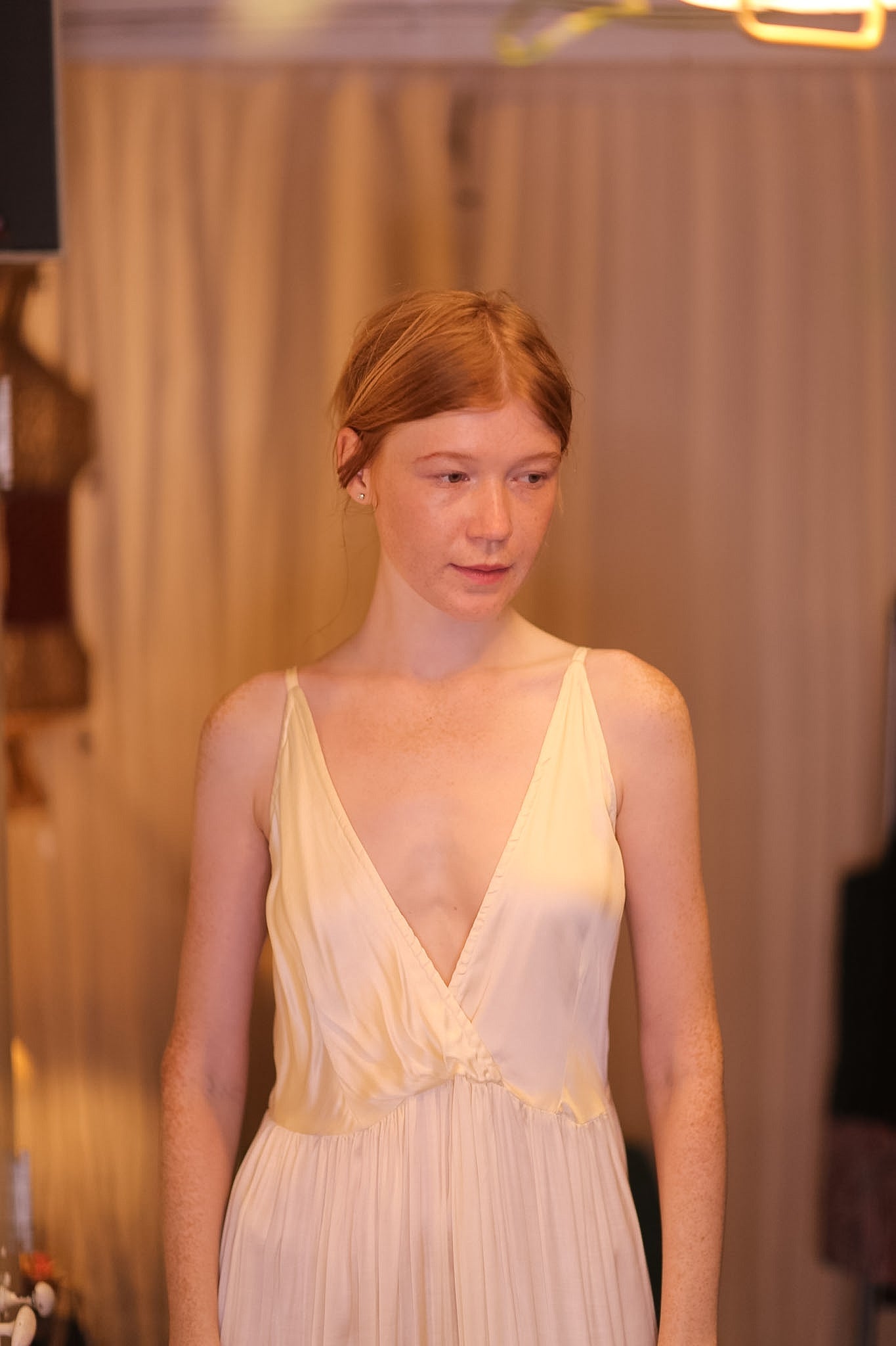 SILK DRESS LILY CREAM SOLID - BANGKOK TAILOR CLOTHING STORE - HANDMADE CLOTHING