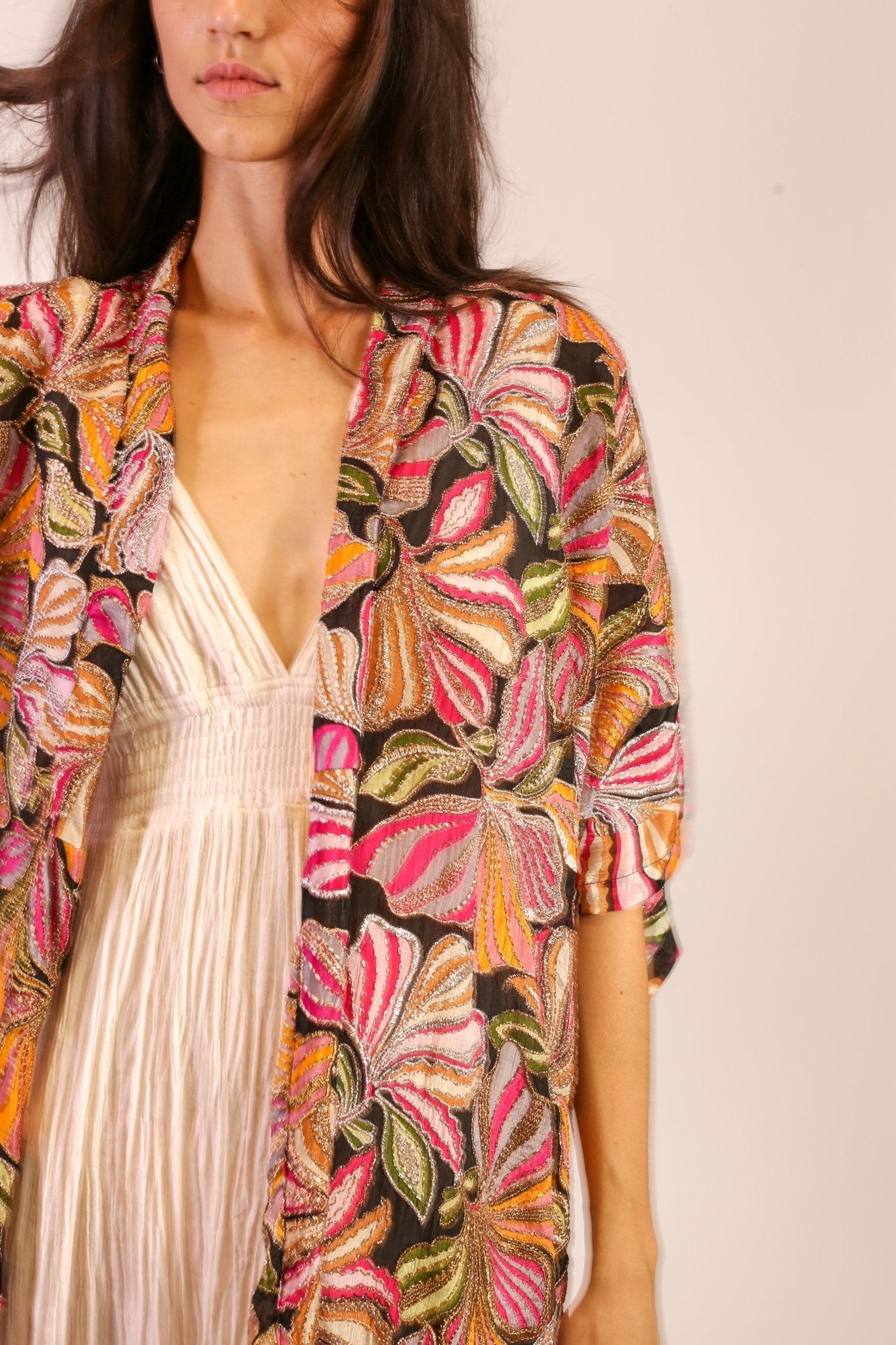 SILK EMBROIDERED KIMONO MAE - BANGKOK TAILOR CLOTHING STORE - HANDMADE CLOTHING