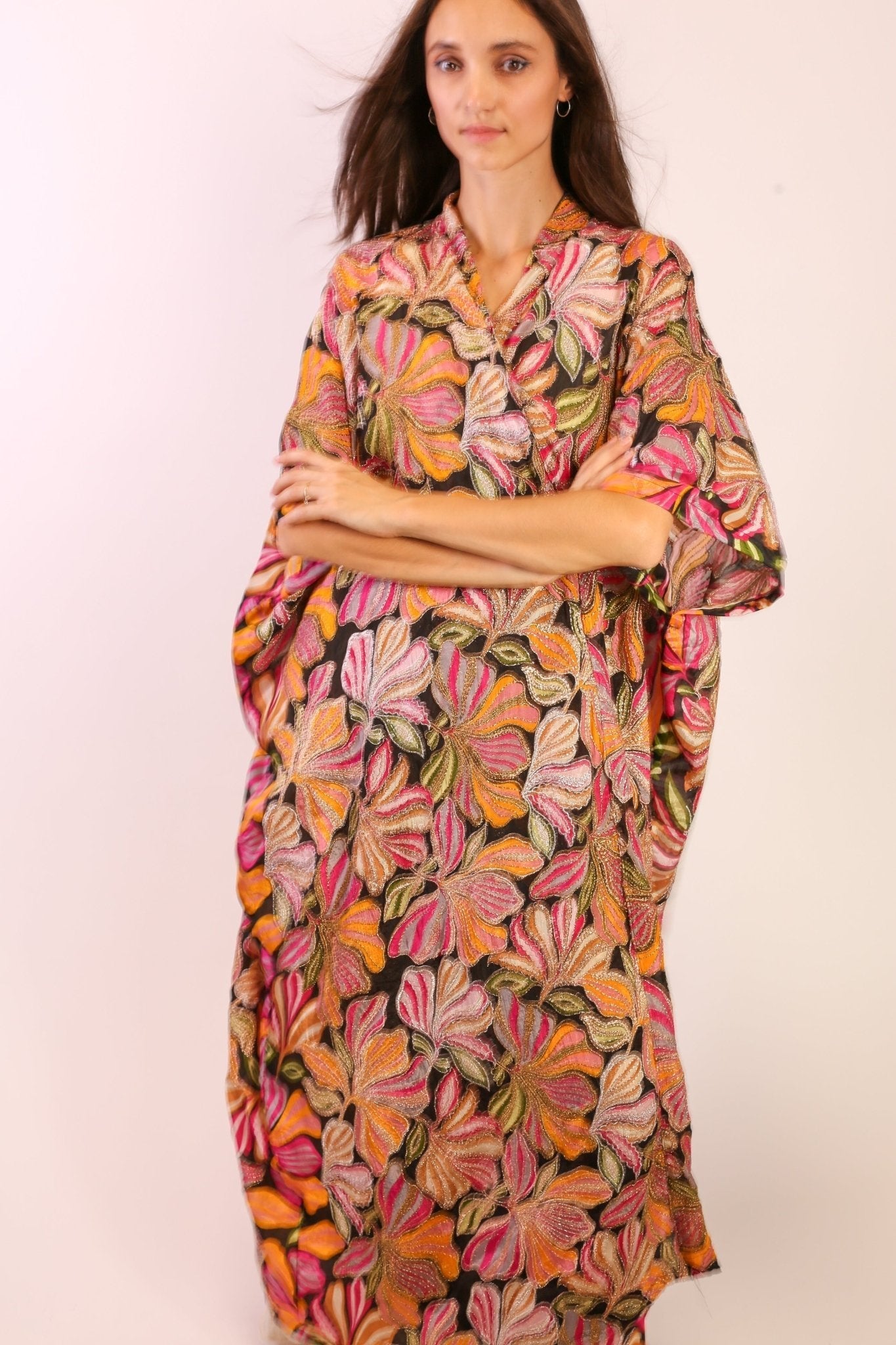 SILK EMBROIDERED KIMONO MAE - BANGKOK TAILOR CLOTHING STORE - HANDMADE CLOTHING