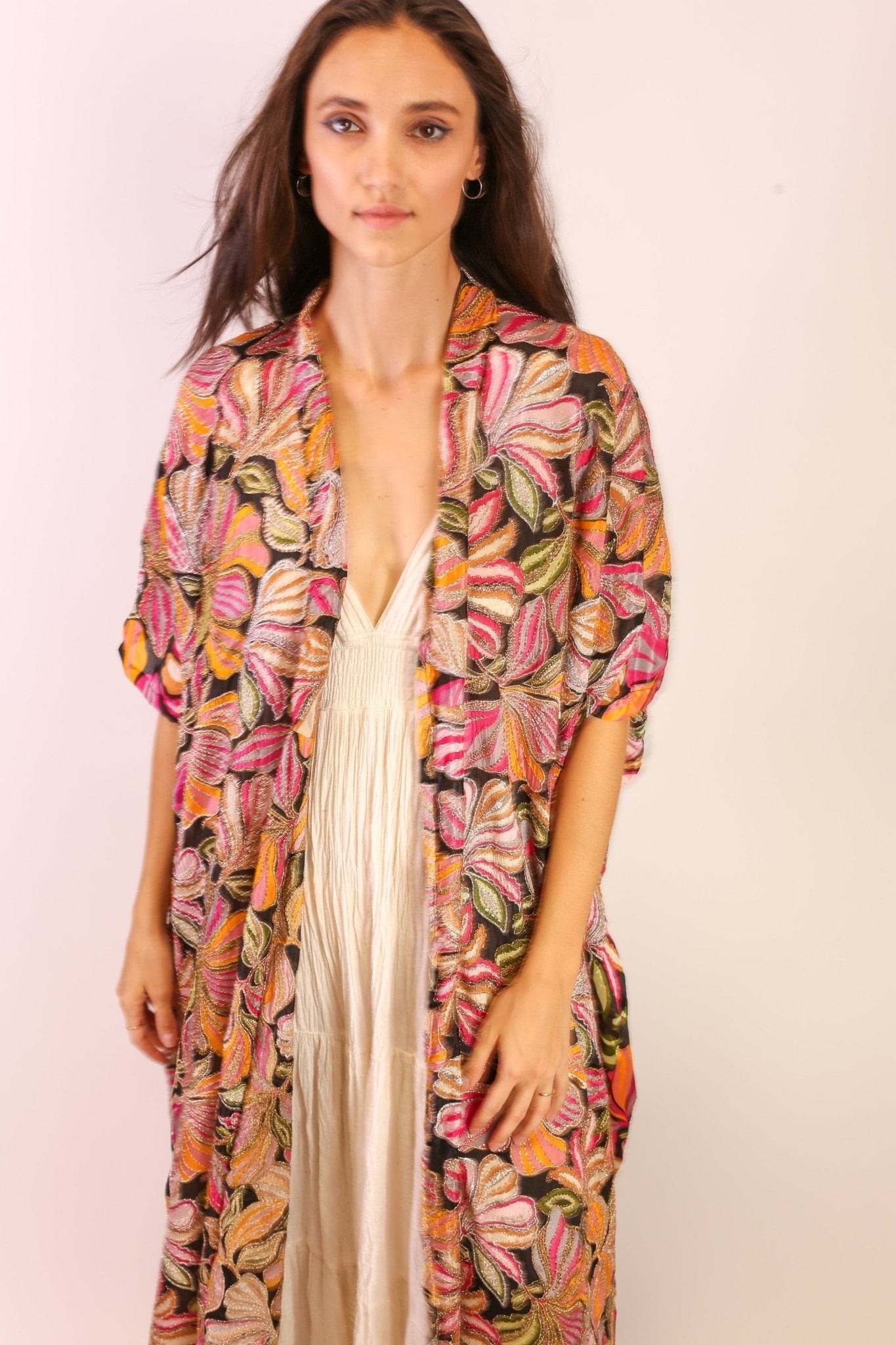 SILK EMBROIDERED KIMONO MAE - BANGKOK TAILOR CLOTHING STORE - HANDMADE CLOTHING