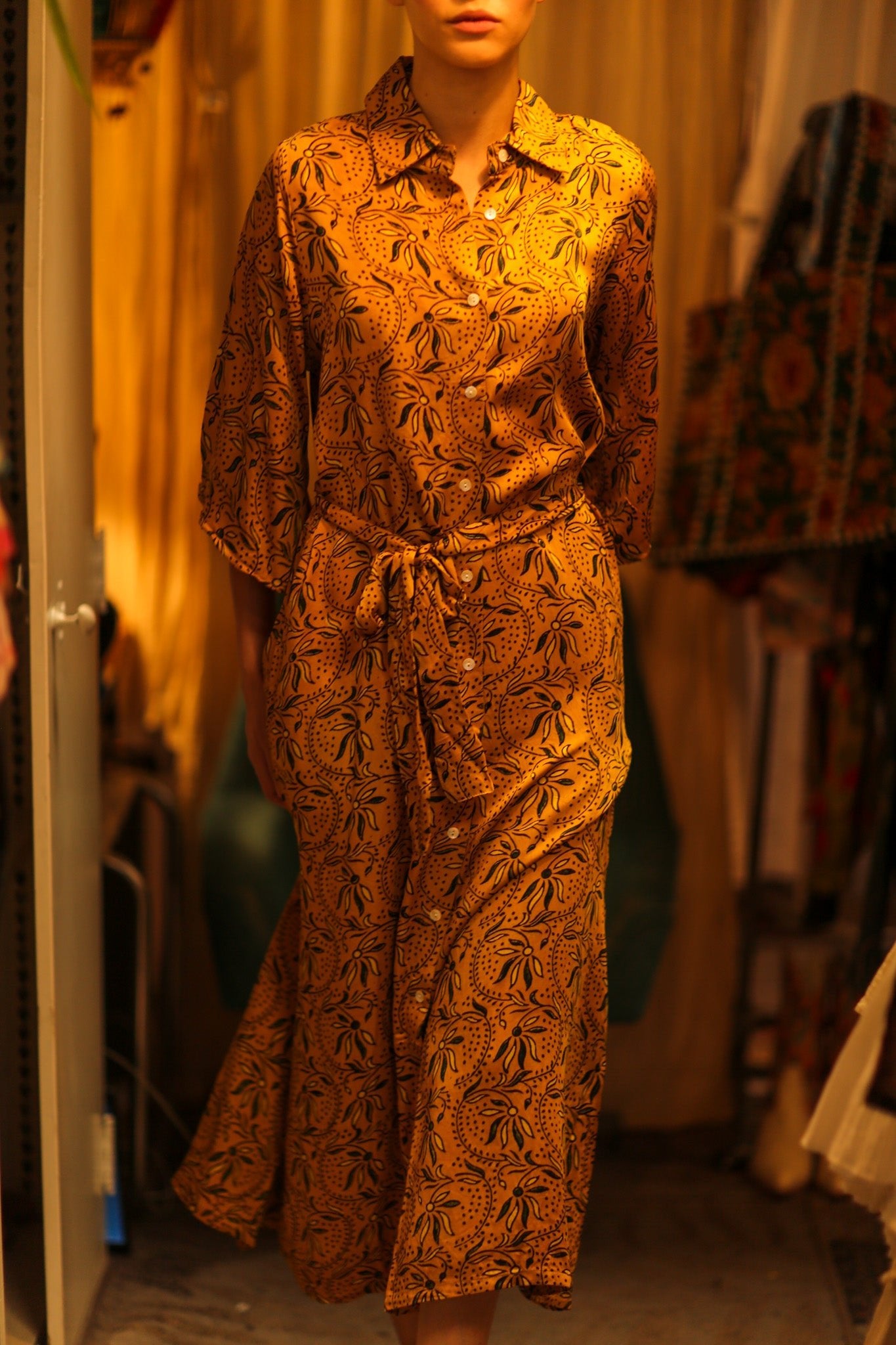 SILK HAND BLOCK PRINT DINA - BANGKOK TAILOR CLOTHING STORE - HANDMADE CLOTHING