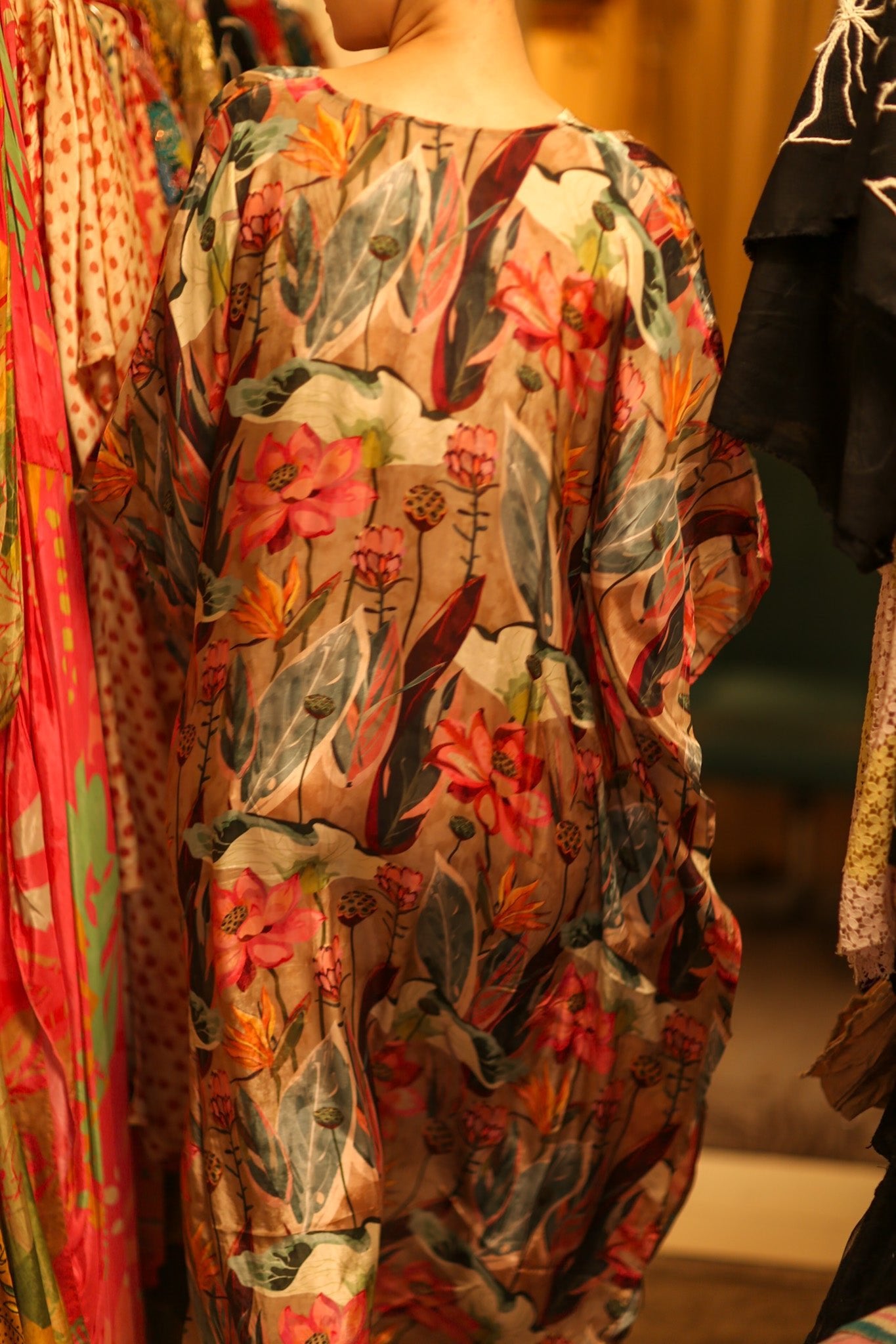 SILK KAFTAN NAMUD - BANGKOK TAILOR CLOTHING STORE - HANDMADE CLOTHING