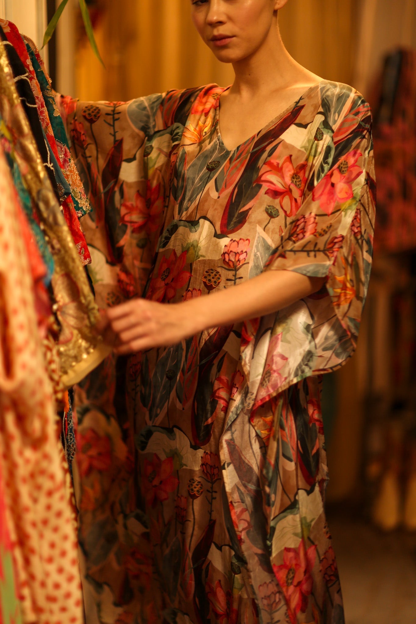 SILK KAFTAN NAMUD - BANGKOK TAILOR CLOTHING STORE - HANDMADE CLOTHING
