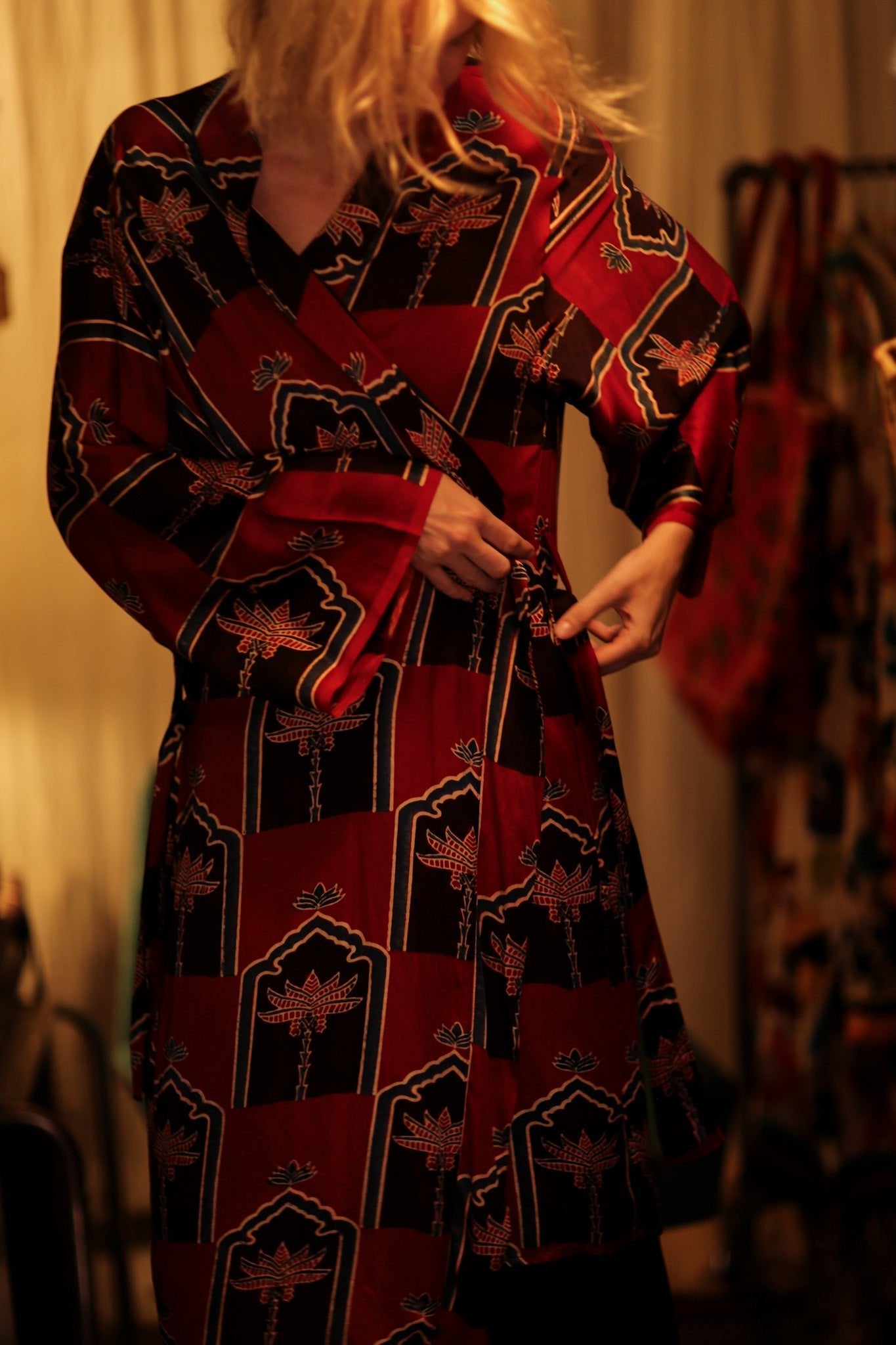 SILK KIMONO ARABIA - BANGKOK TAILOR CLOTHING STORE - HANDMADE CLOTHING