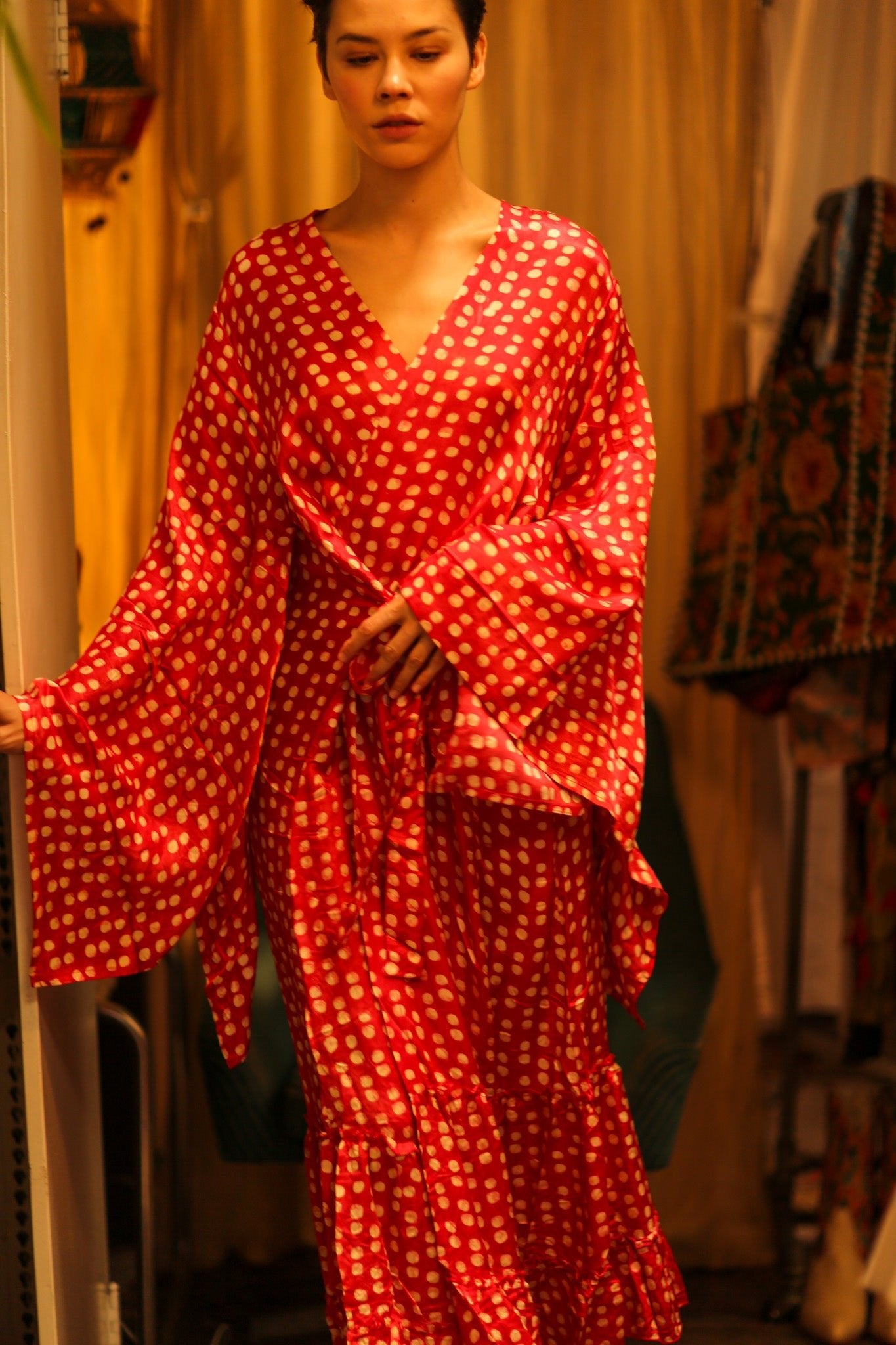 SILK RED XXL KIMONO NURI - BANGKOK TAILOR CLOTHING STORE - HANDMADE CLOTHING