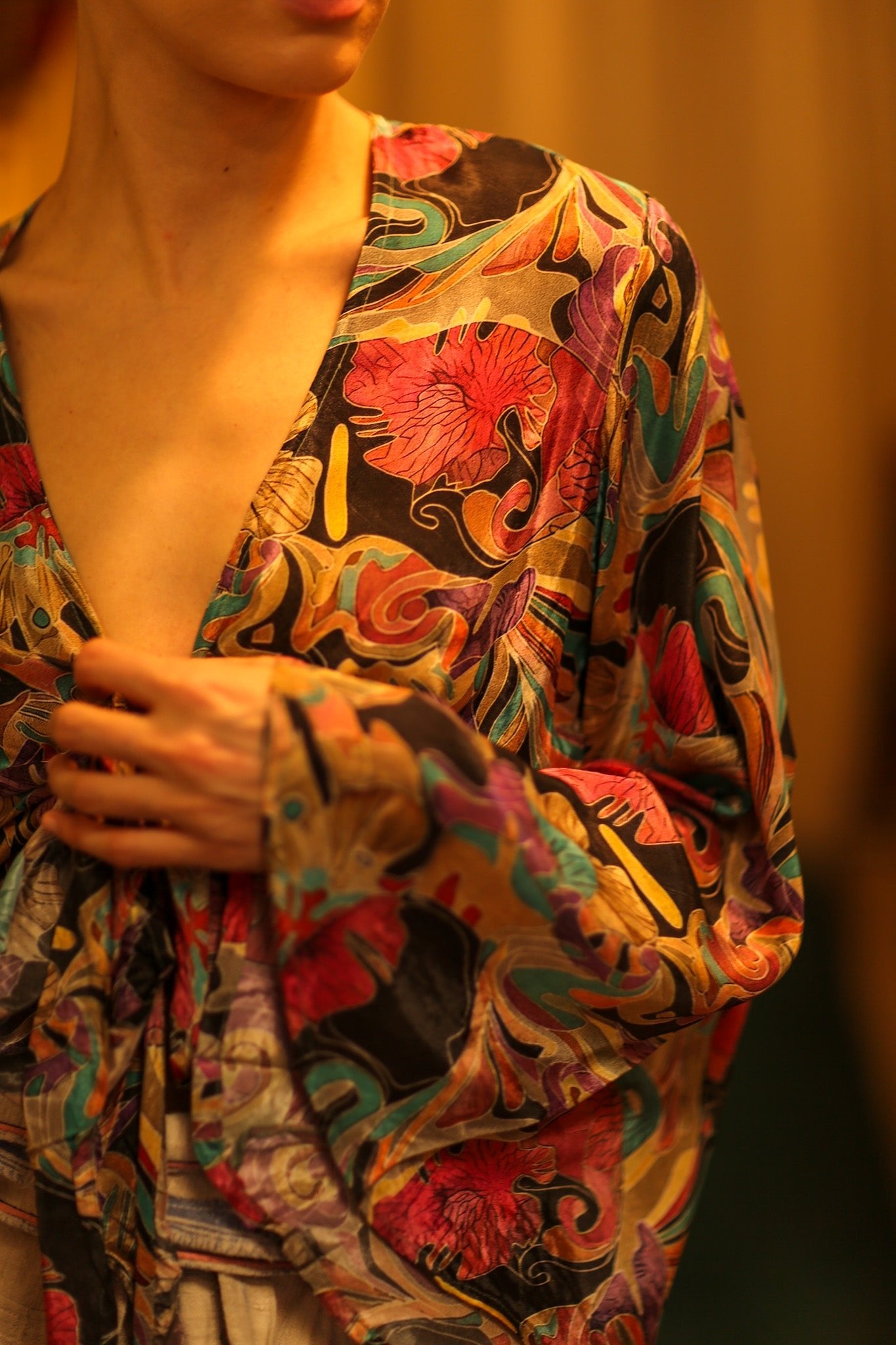 SILK WRAP TOP AURELIA - BANGKOK TAILOR CLOTHING STORE - HANDMADE CLOTHING