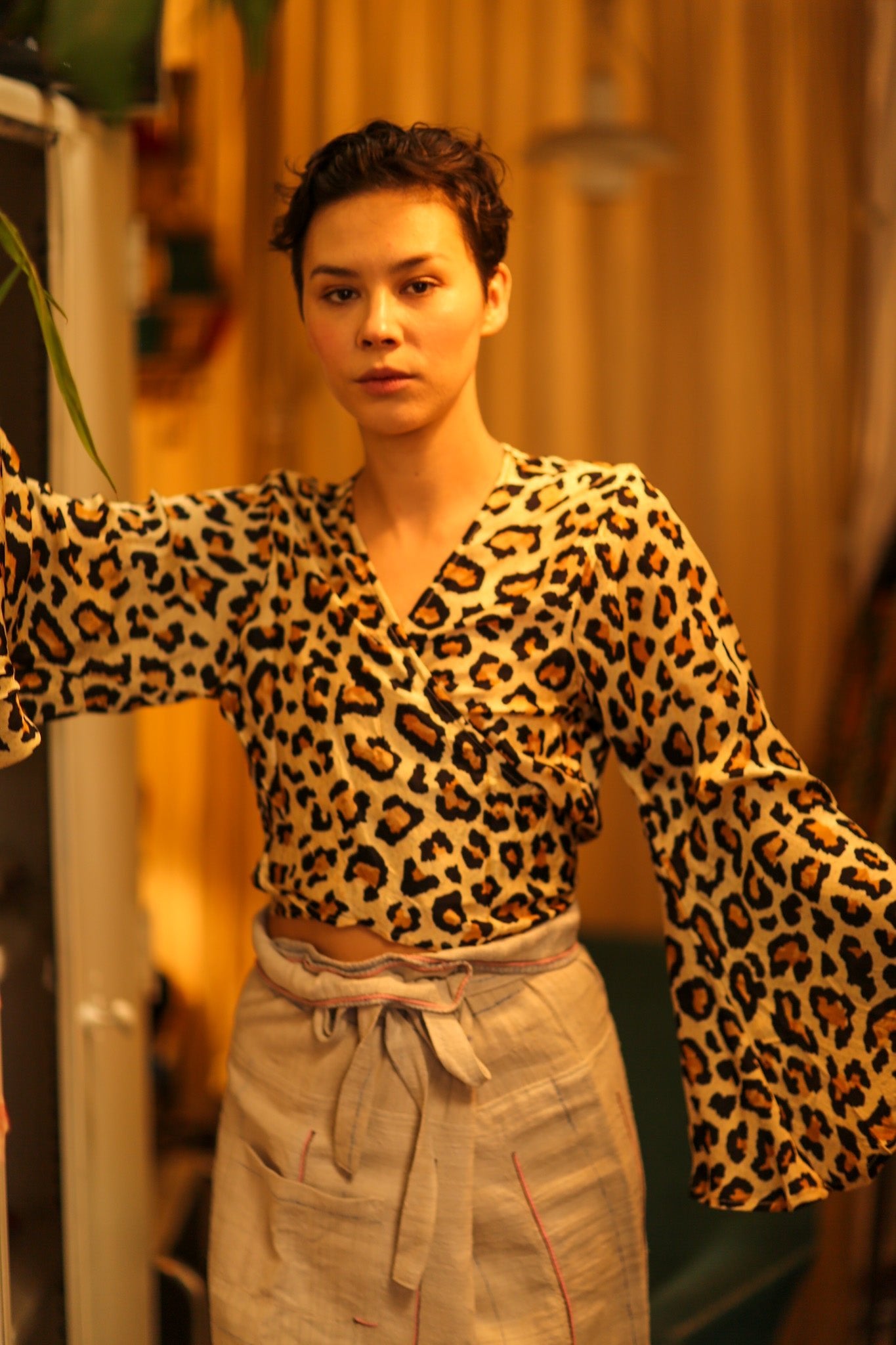 SILK WRAP TOP AVRELIA LIGHT LEOPARD - BANGKOK TAILOR CLOTHING STORE - HANDMADE CLOTHING