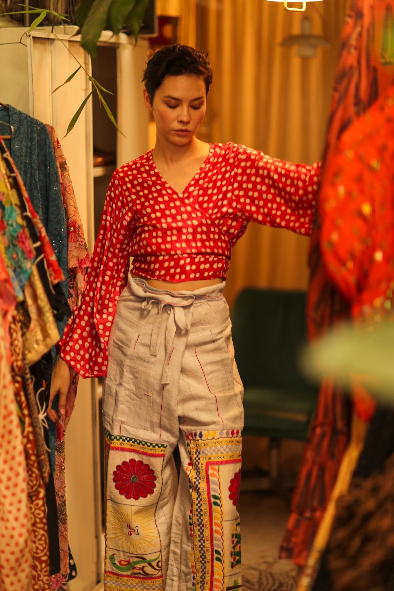 SILK WRAP TOP AVRELIA PINK AND WHITE - BANGKOK TAILOR CLOTHING STORE - HANDMADE CLOTHING