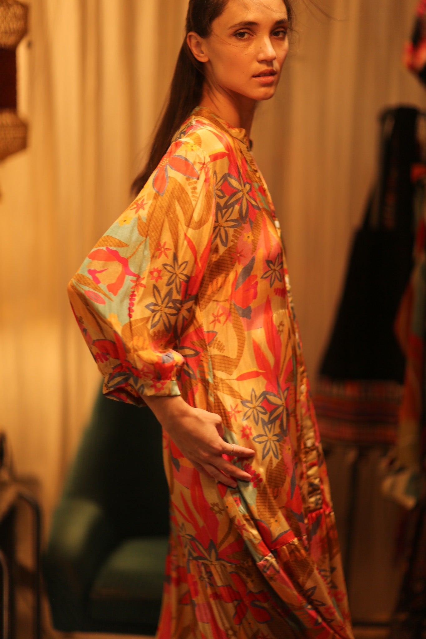 SUSIE SILK DRESS PHAYAM - BANGKOK TAILOR CLOTHING STORE - HANDMADE CLOTHING