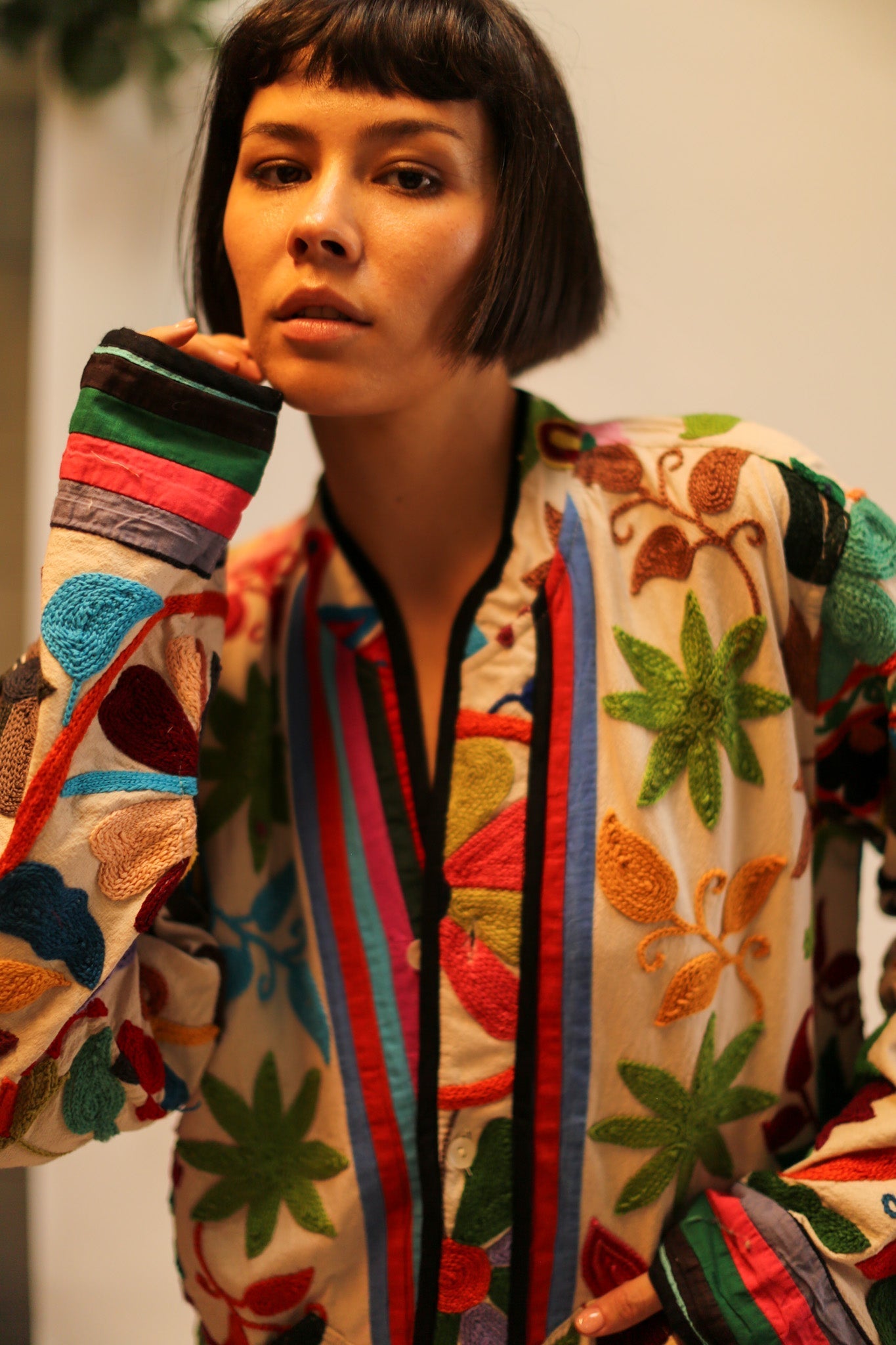 SUZANI EMBROIDERED JACKET MAEVE - BANGKOK TAILOR CLOTHING STORE - HANDMADE CLOTHING