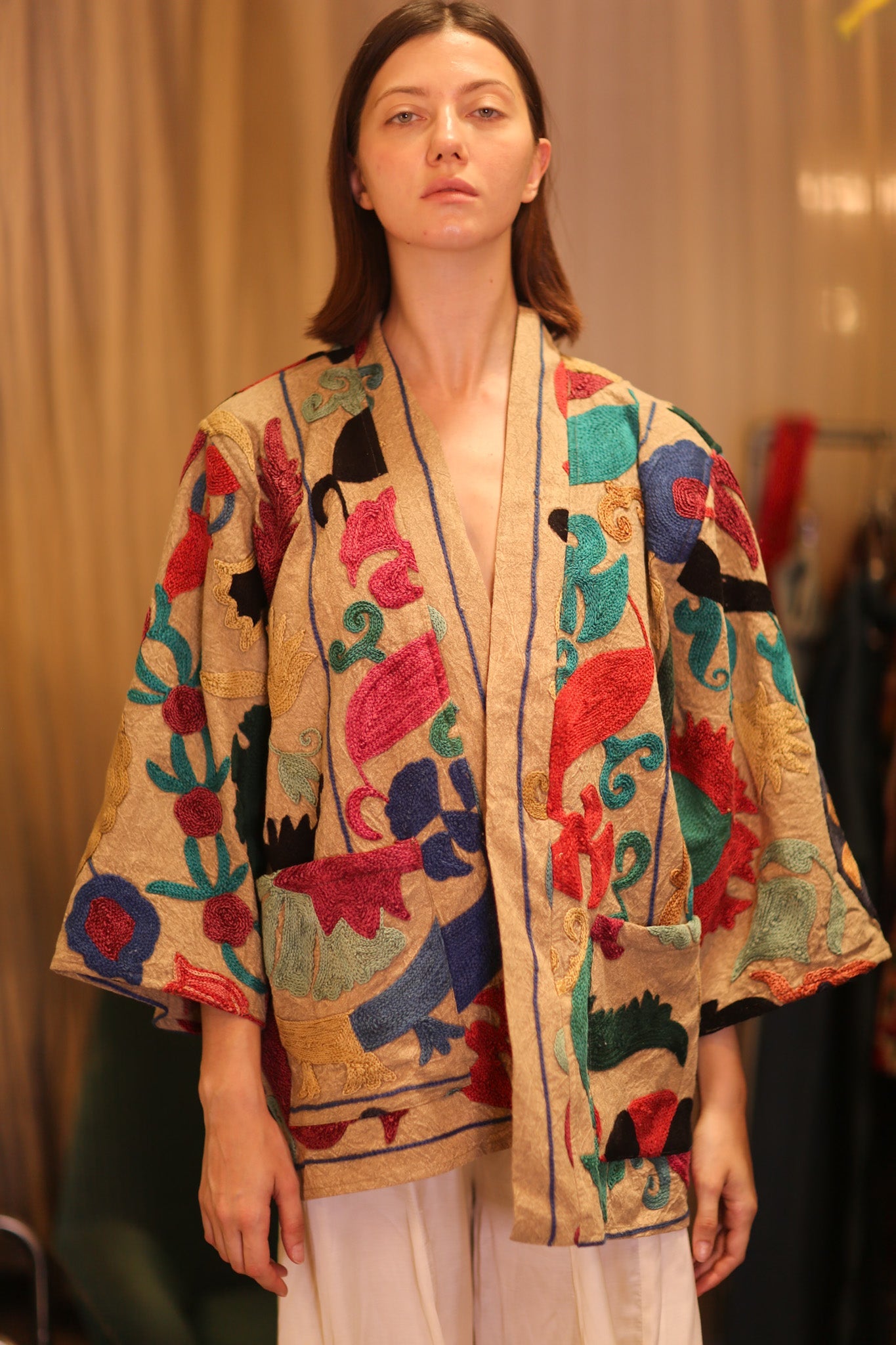 SUZANI EMBROIDERED SHORT KIMONO MONTY MAYI - BANGKOK TAILOR CLOTHING STORE - HANDMADE CLOTHING