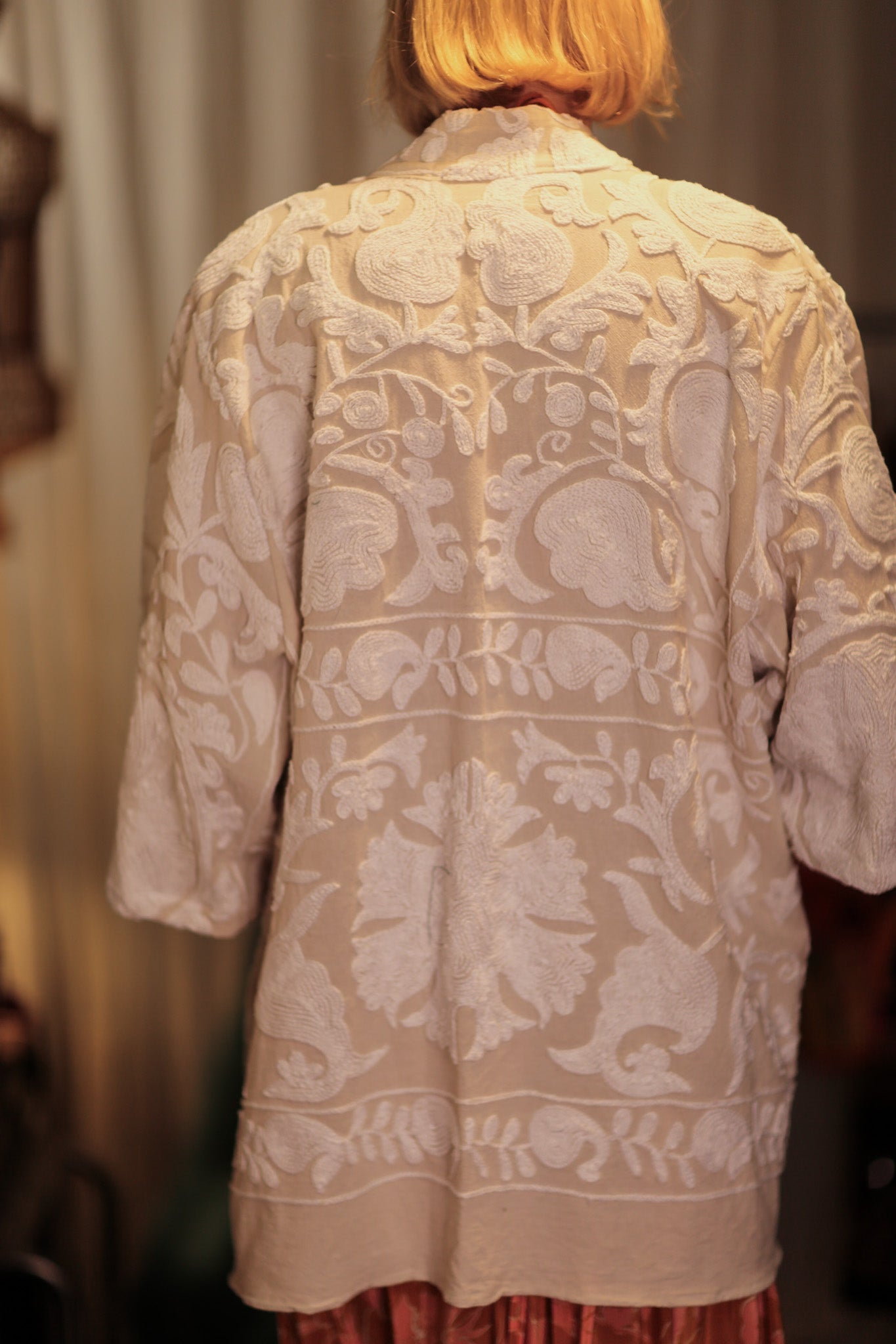 SUZANI KIMONO SNOW FLAKES - BANGKOK TAILOR CLOTHING STORE - HANDMADE CLOTHING