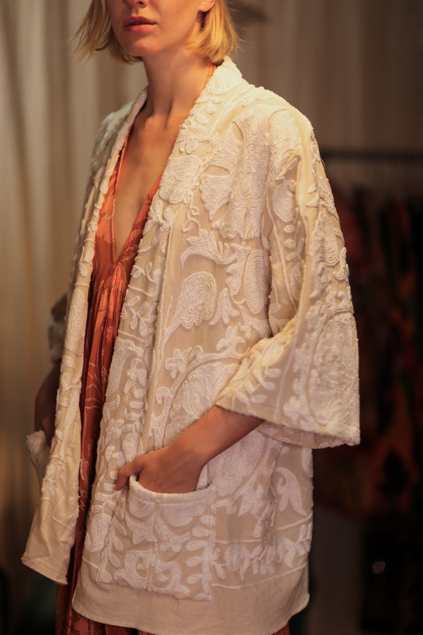 SUZANI KIMONO SNOW FLAKES - BANGKOK TAILOR CLOTHING STORE - HANDMADE CLOTHING