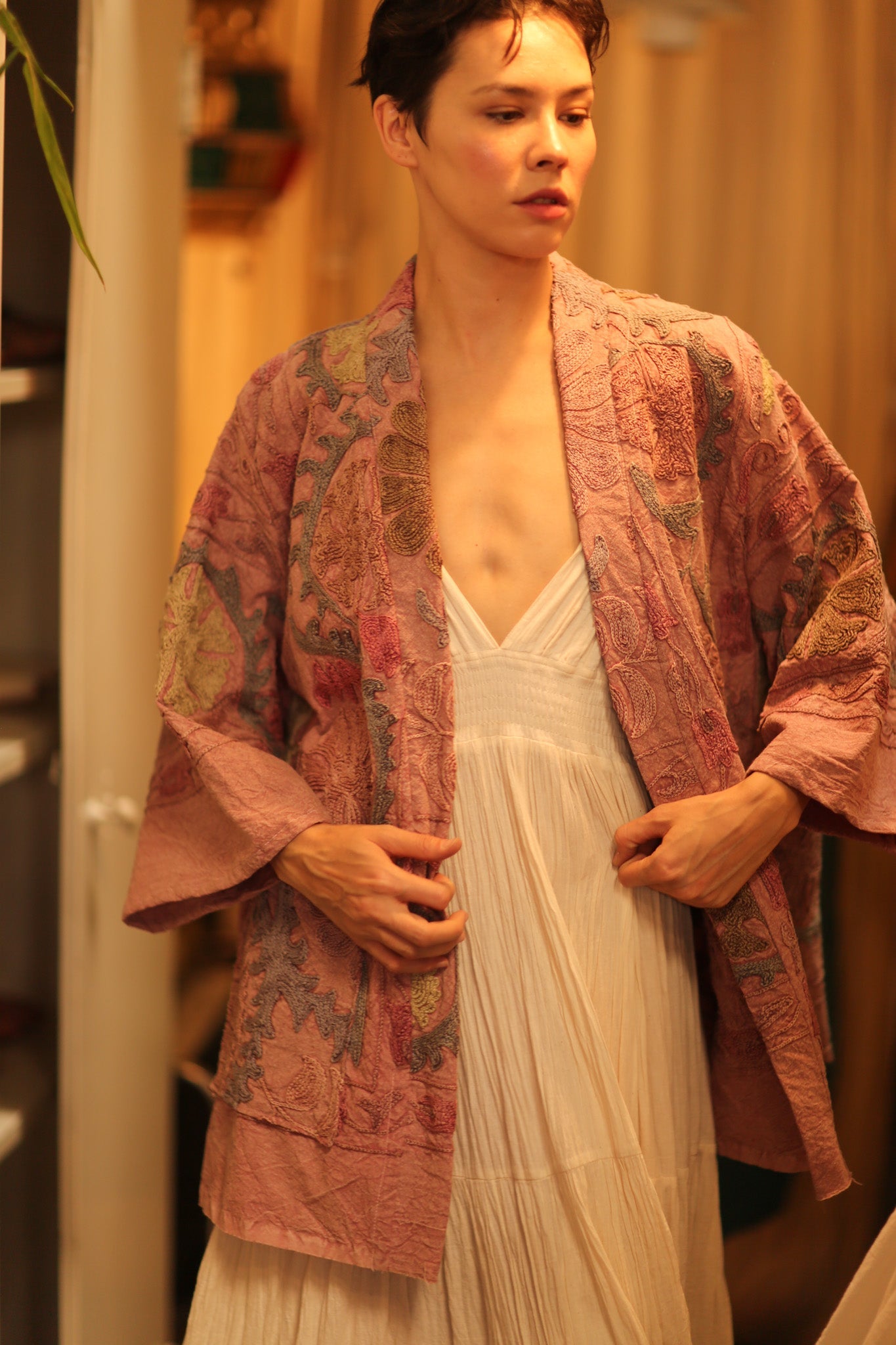 SUZANI SHORT KIMONO MONTY PINK ASSORTED - BANGKOK TAILOR CLOTHING STORE - HANDMADE CLOTHING