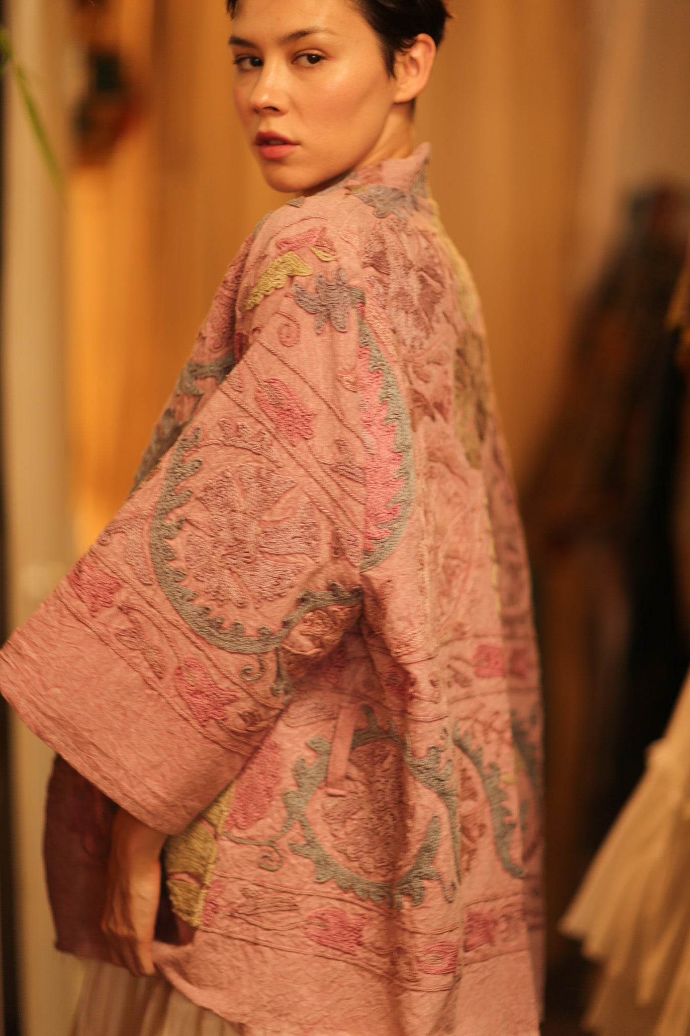 SUZANI SHORT KIMONO MONTY PINK ASSORTED - BANGKOK TAILOR CLOTHING STORE - HANDMADE CLOTHING