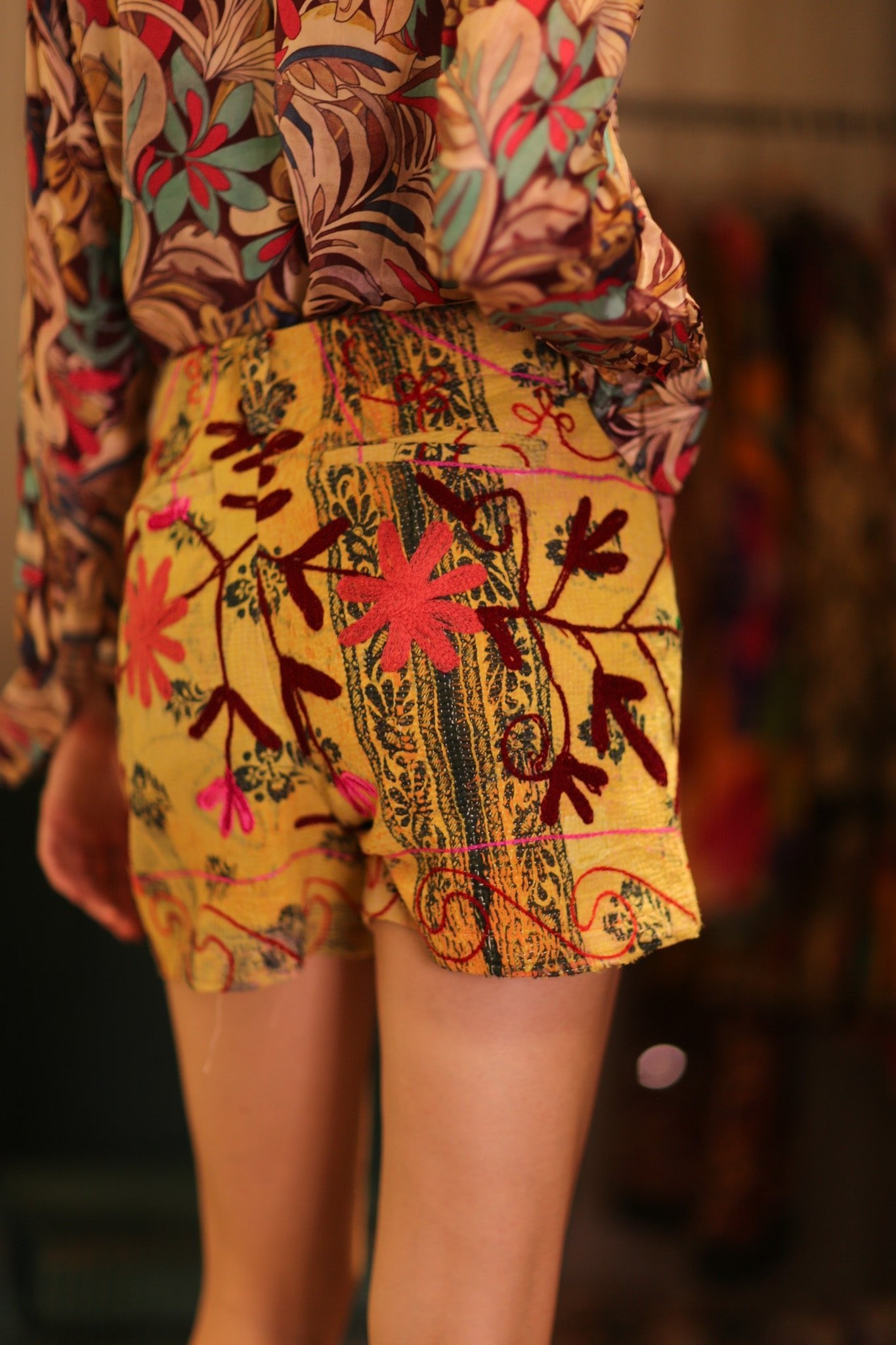 SUZANI SHORTS RAYA YELLOW BARTA - BANGKOK TAILOR CLOTHING STORE - HANDMADE CLOTHING