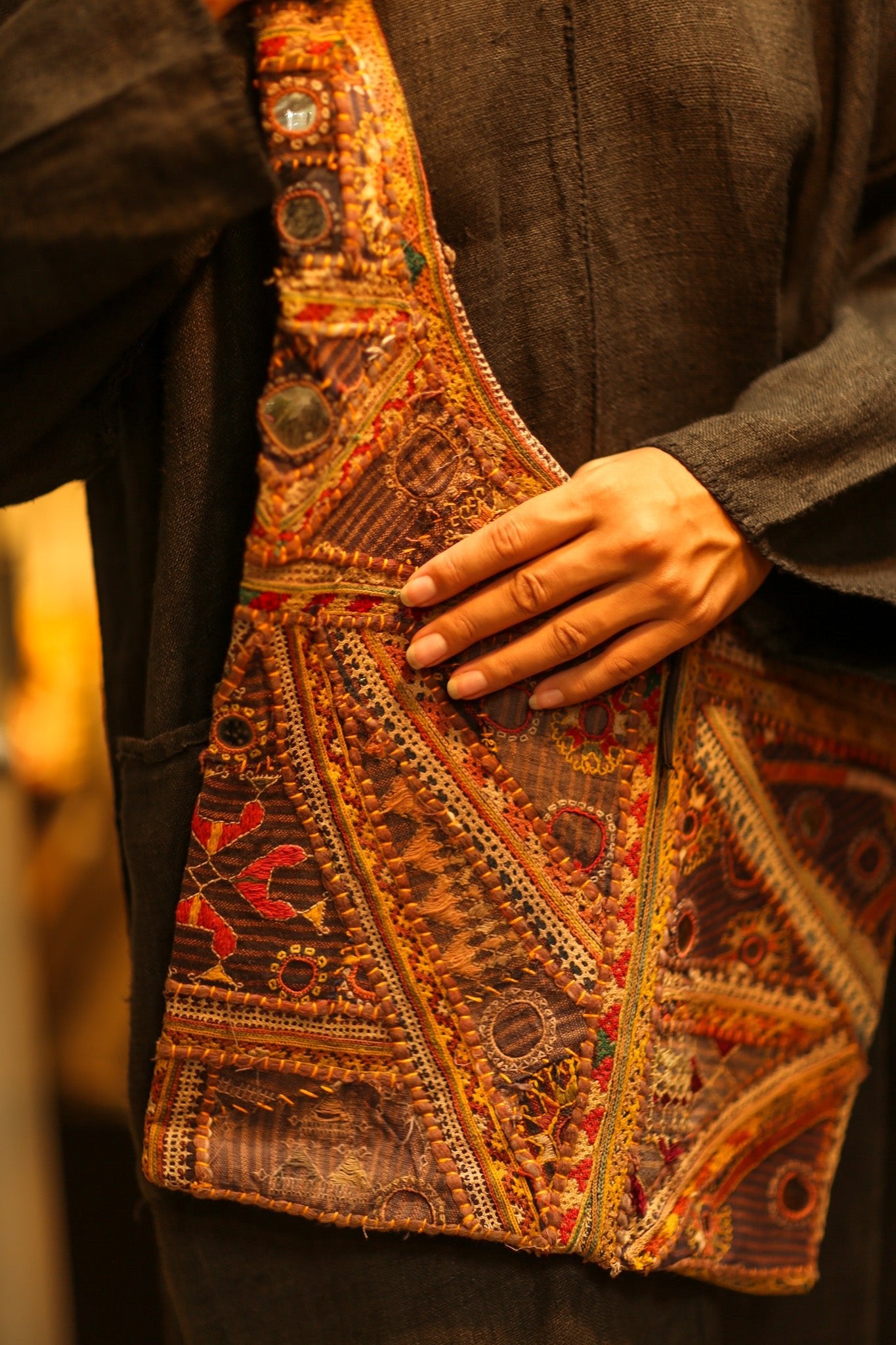 TAHNEE EMBROIDERED BAG - BANGKOK TAILOR CLOTHING STORE - HANDMADE CLOTHING