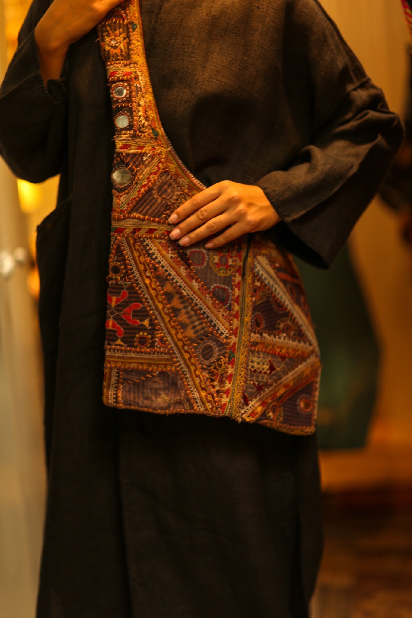 TAHNEE EMBROIDERED BAG - BANGKOK TAILOR CLOTHING STORE - HANDMADE CLOTHING
