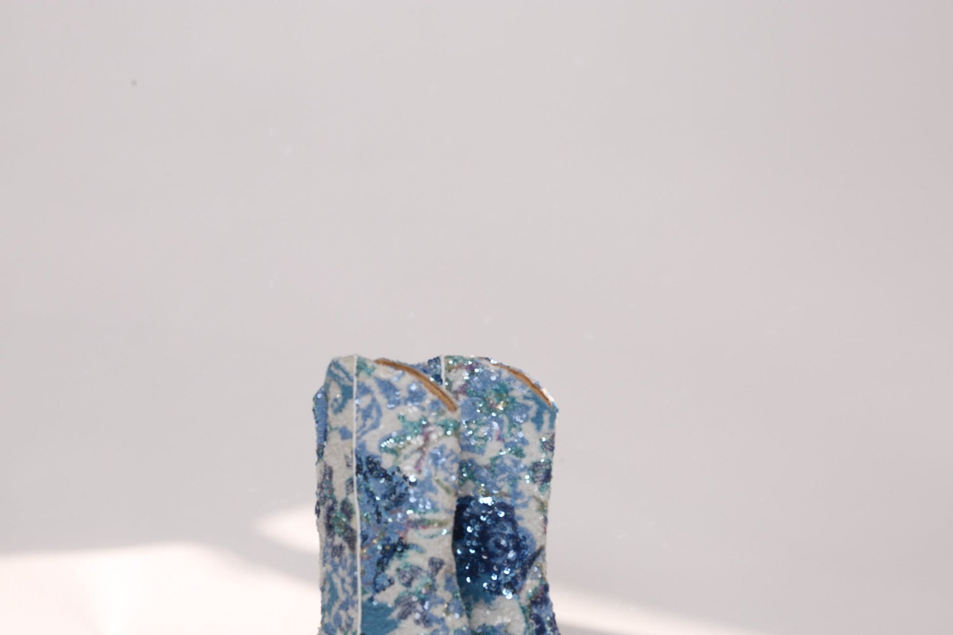 TATI SEQUINS EMBROIDERED COWBOY BOOTS - BANGKOK TAILOR CLOTHING STORE - HANDMADE CLOTHING