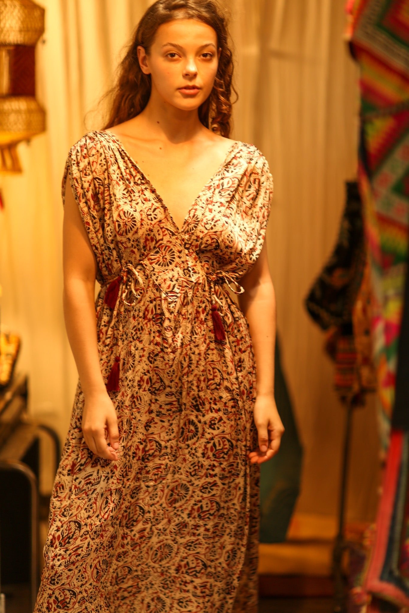 VICTORIA DRESS SILK CIRCUS RED - BANGKOK TAILOR CLOTHING STORE - HANDMADE CLOTHING