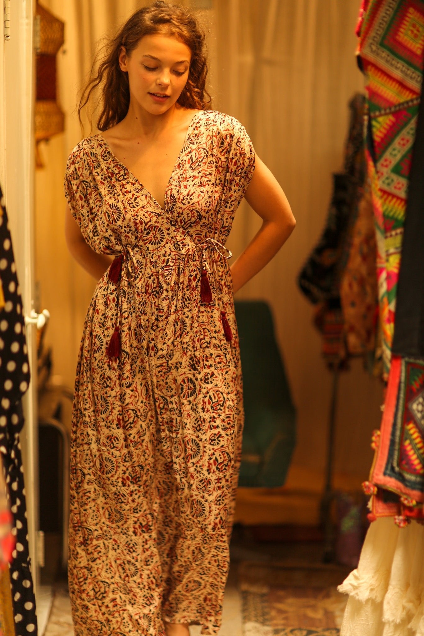 VICTORIA DRESS SILK CIRCUS RED - BANGKOK TAILOR CLOTHING STORE - HANDMADE CLOTHING