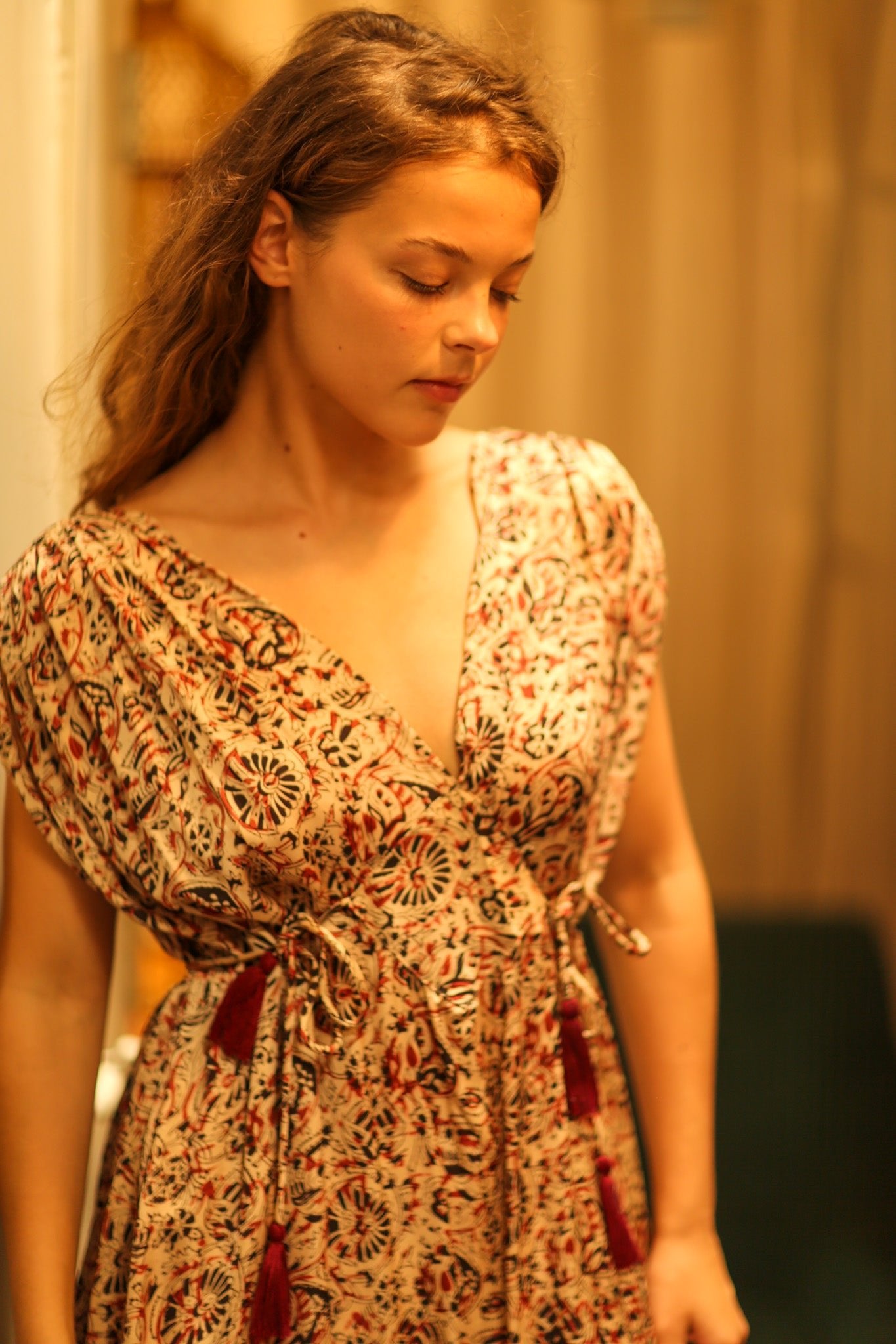 VICTORIA DRESS SILK CIRCUS RED - BANGKOK TAILOR CLOTHING STORE - HANDMADE CLOTHING