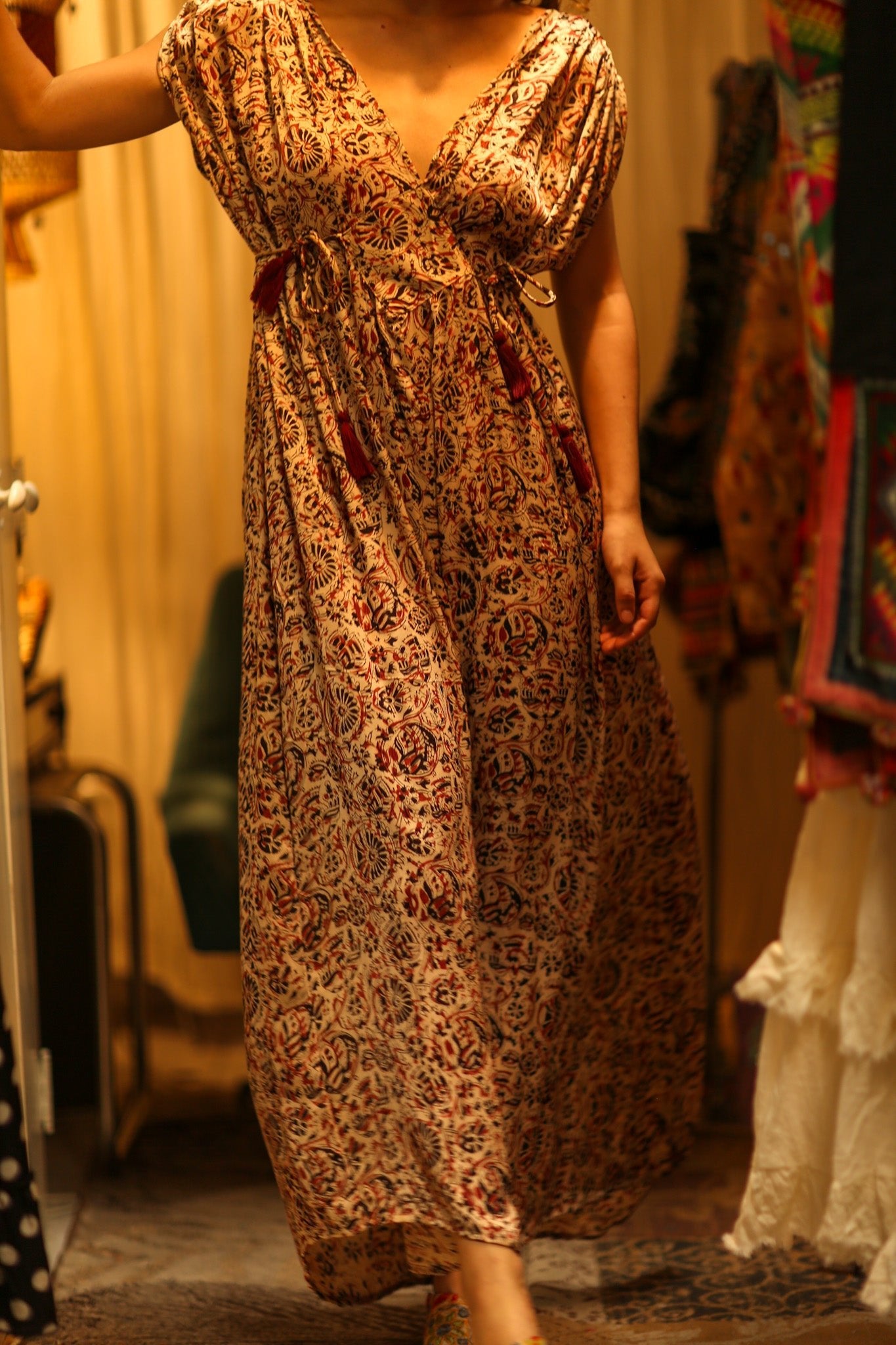 VICTORIA DRESS SILK CIRCUS RED - BANGKOK TAILOR CLOTHING STORE - HANDMADE CLOTHING