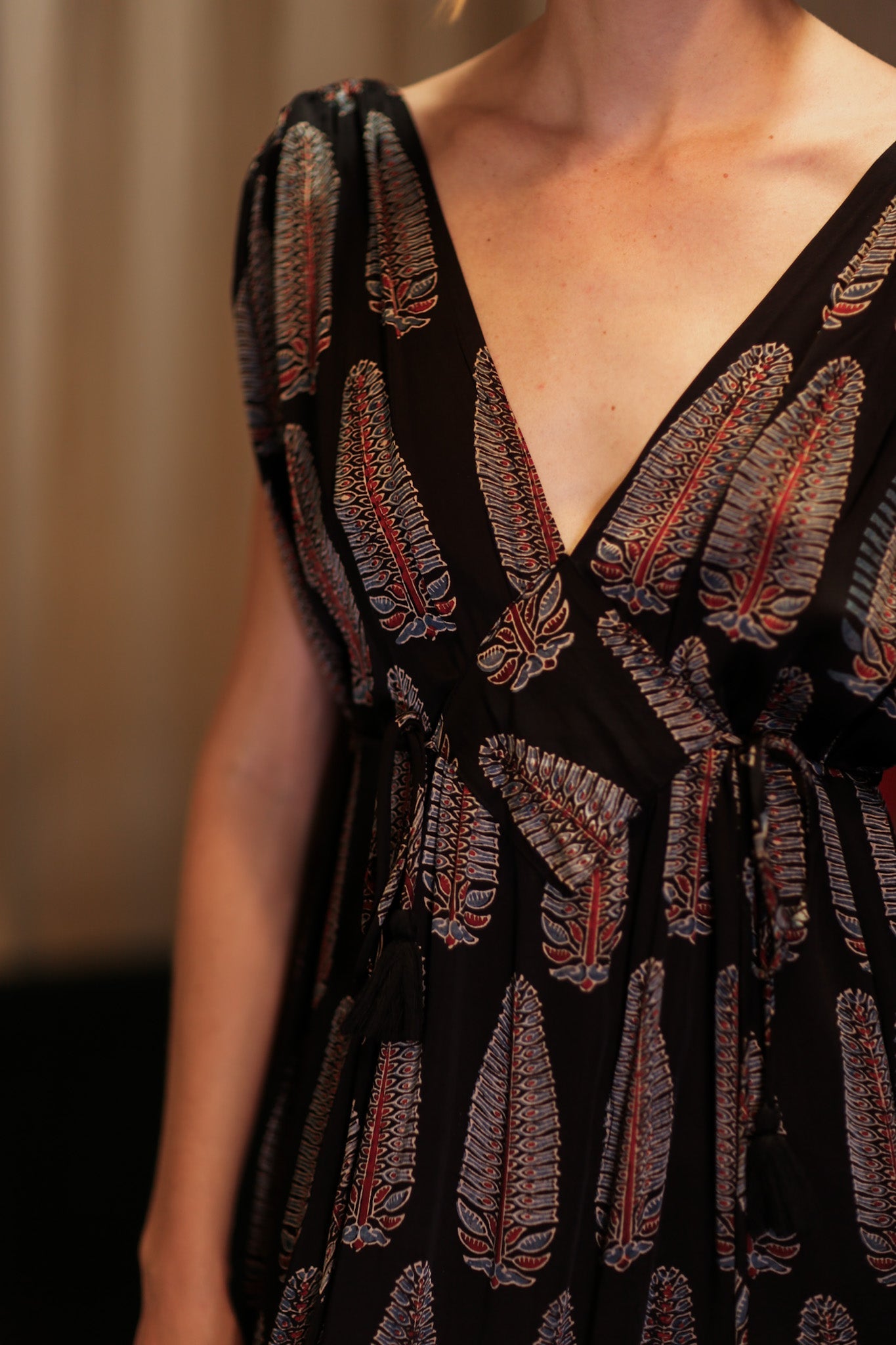 VICTORIA SILK DRESS BLACK FEATHER - BANGKOK TAILOR CLOTHING STORE - HANDMADE CLOTHING