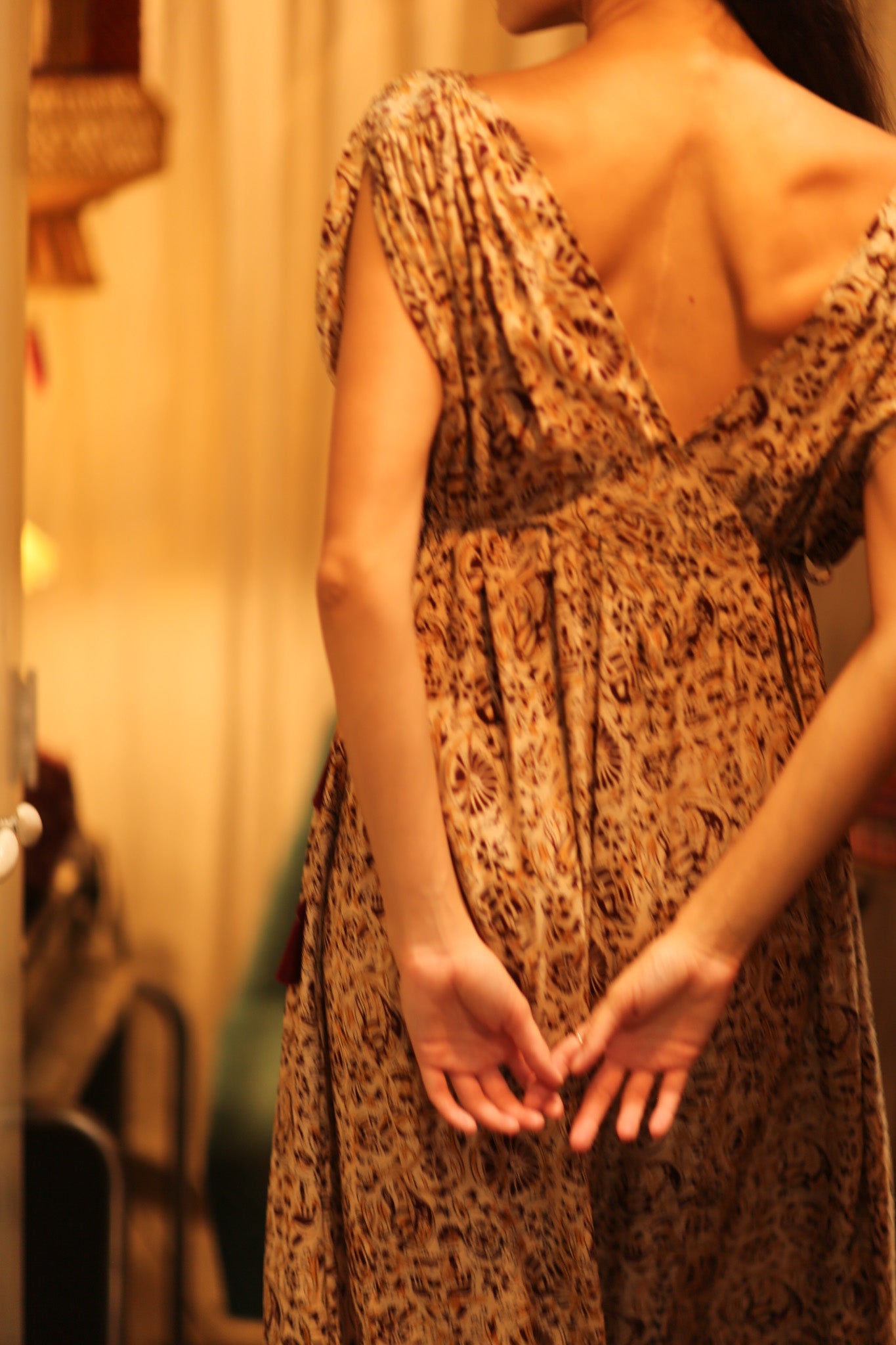 VICTORIA SILK DRESS CIRCUS BEIGE - BANGKOK TAILOR CLOTHING STORE - HANDMADE CLOTHING