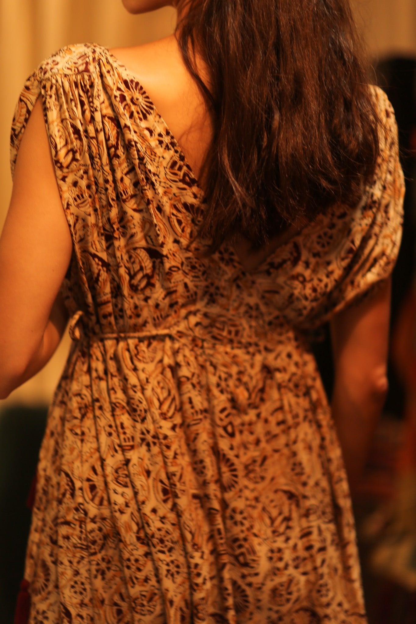 VICTORIA SILK DRESS CIRCUS BEIGE - BANGKOK TAILOR CLOTHING STORE - HANDMADE CLOTHING