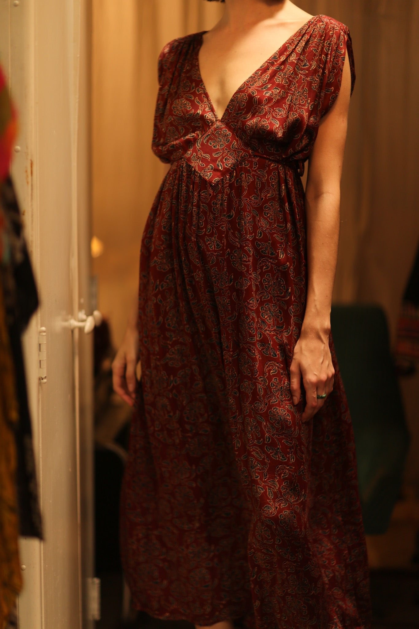 VICTORIA SILK DRESS FLORAL DECO BURGUNDY - BANGKOK TAILOR CLOTHING STORE - HANDMADE CLOTHING