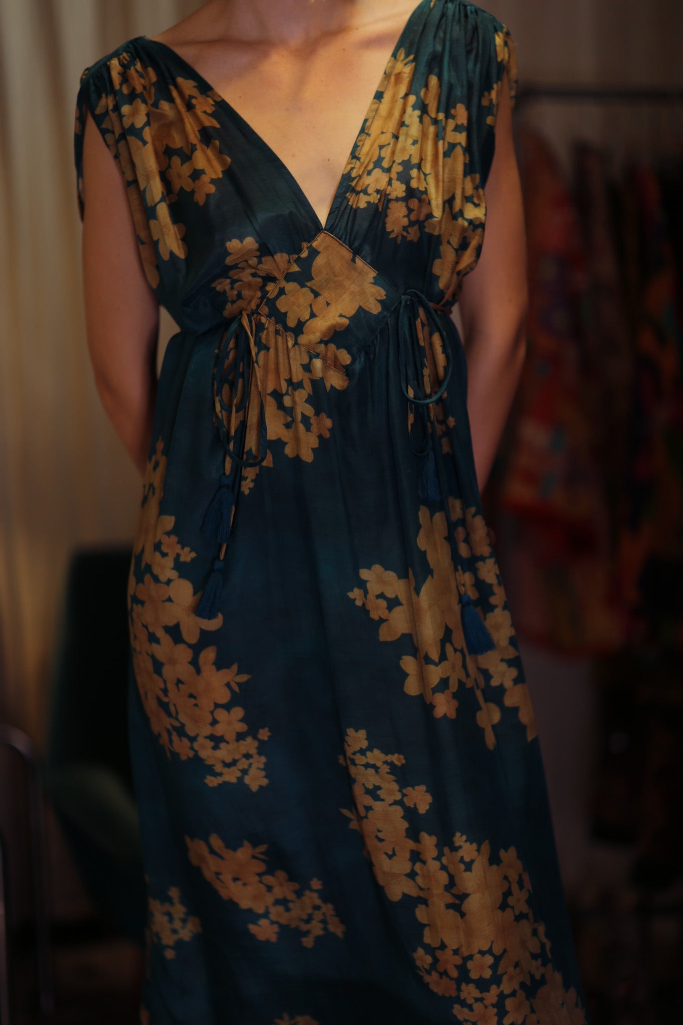 VICTORIA SILK DRESS GOLDEN BOUQUET - BANGKOK TAILOR CLOTHING STORE - HANDMADE CLOTHING