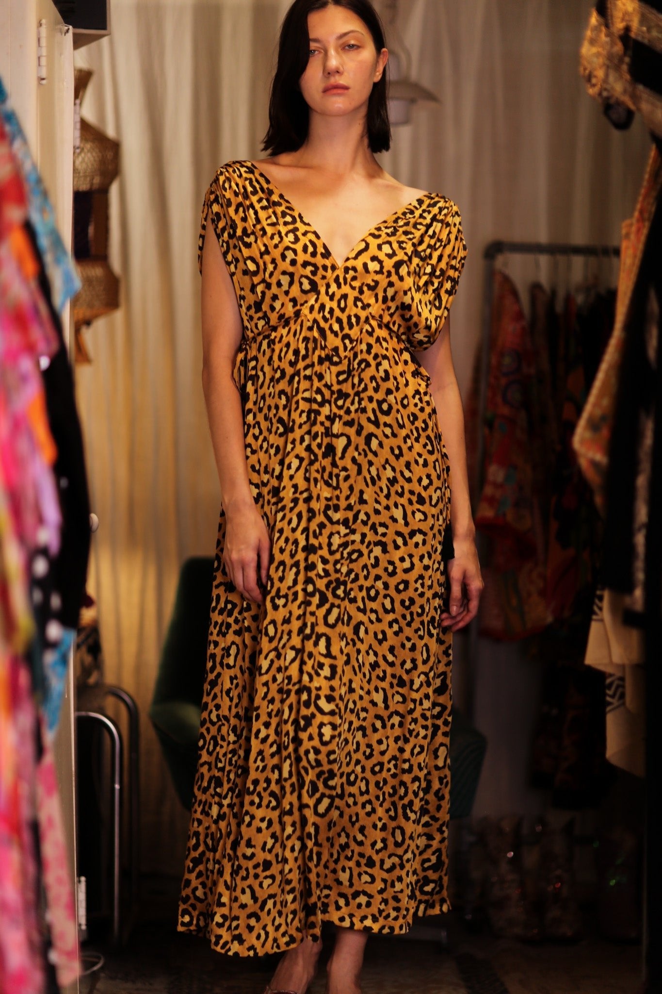 VICTORIA SILK DRESS LEO - BANGKOK TAILOR CLOTHING STORE - HANDMADE CLOTHING