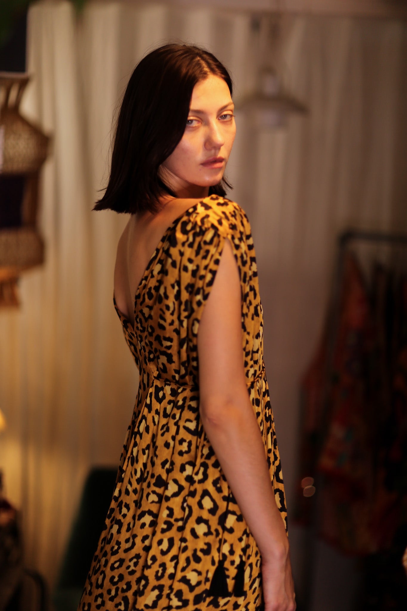 VICTORIA SILK DRESS LEO - BANGKOK TAILOR CLOTHING STORE - HANDMADE CLOTHING
