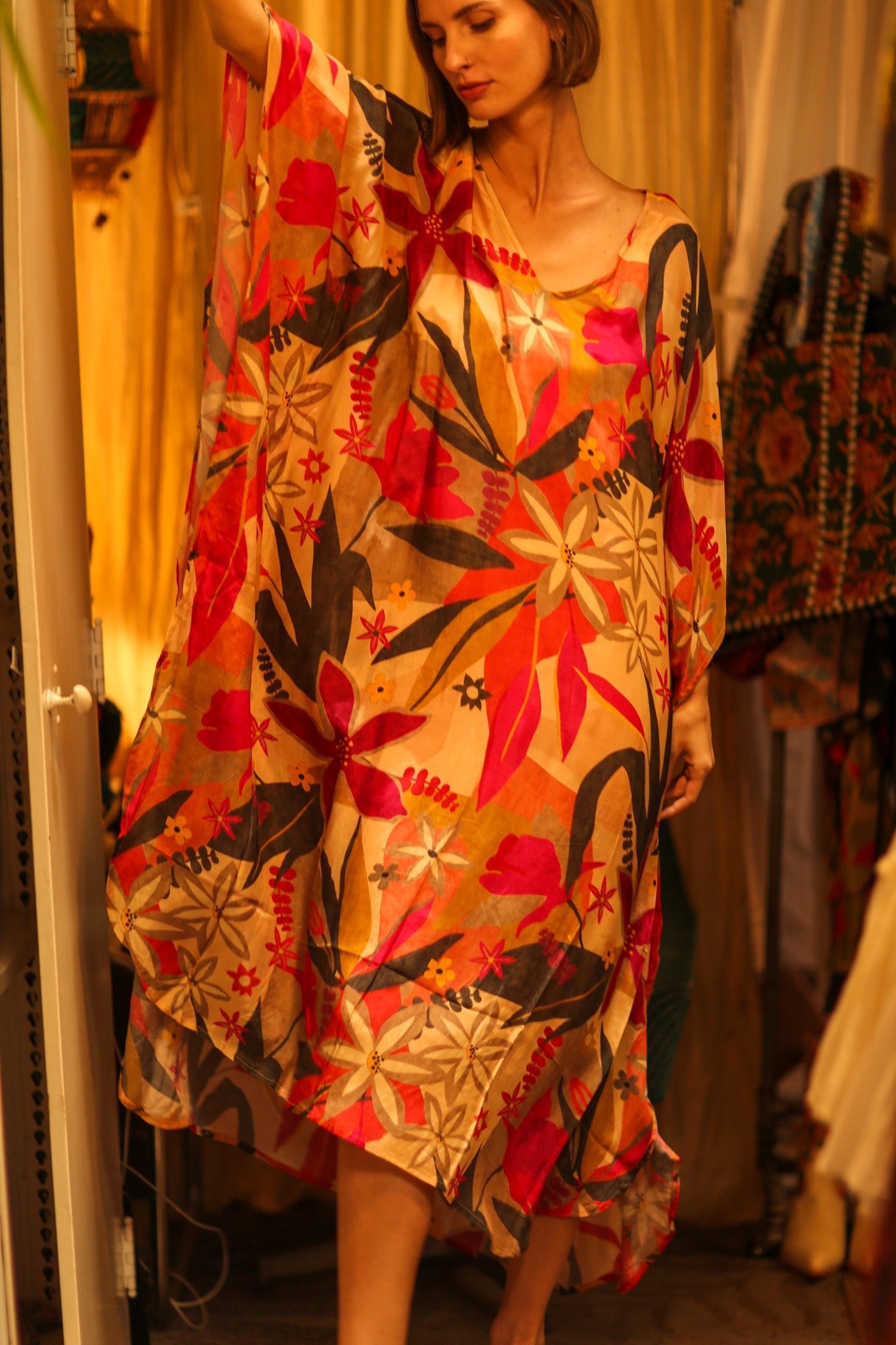 YAYA SILK KAFTAN IN JUNGLE - BANGKOK TAILOR CLOTHING STORE - HANDMADE CLOTHING